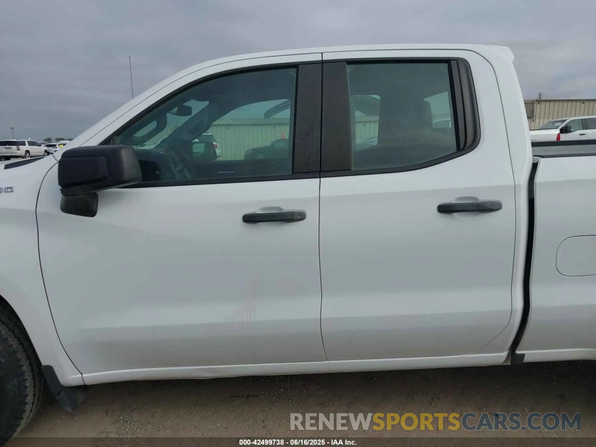 14 Photograph of a damaged car 1GCRYAEF5LZ176626 CHEVROLET SILVERADO 1500 2020