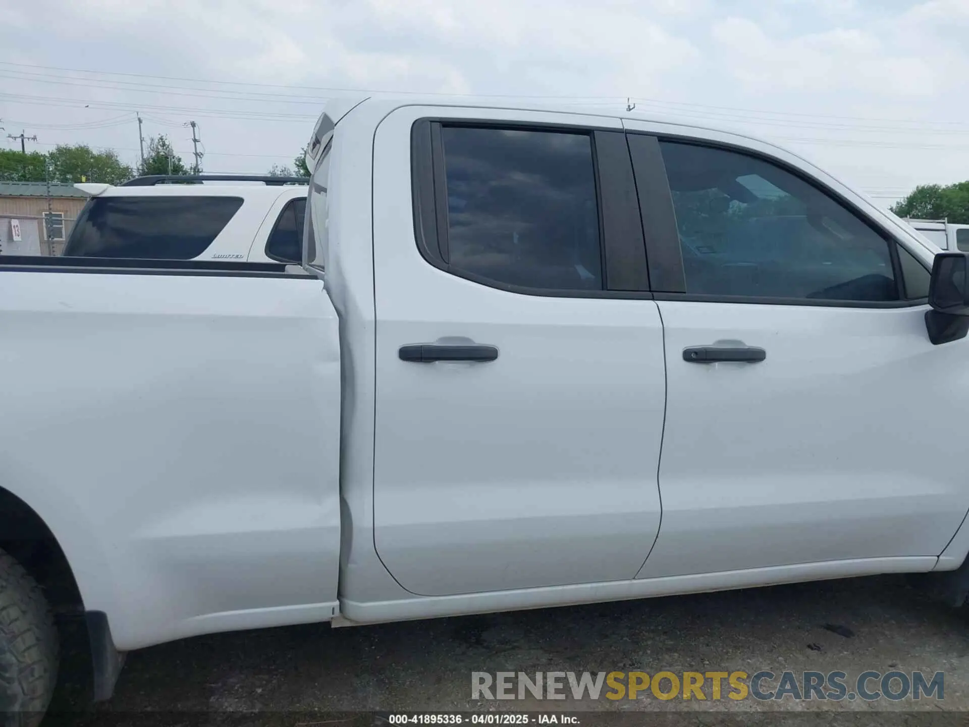 13 Photograph of a damaged car 1GCRYAEF7LZ176515 CHEVROLET SILVERADO 1500 2020
