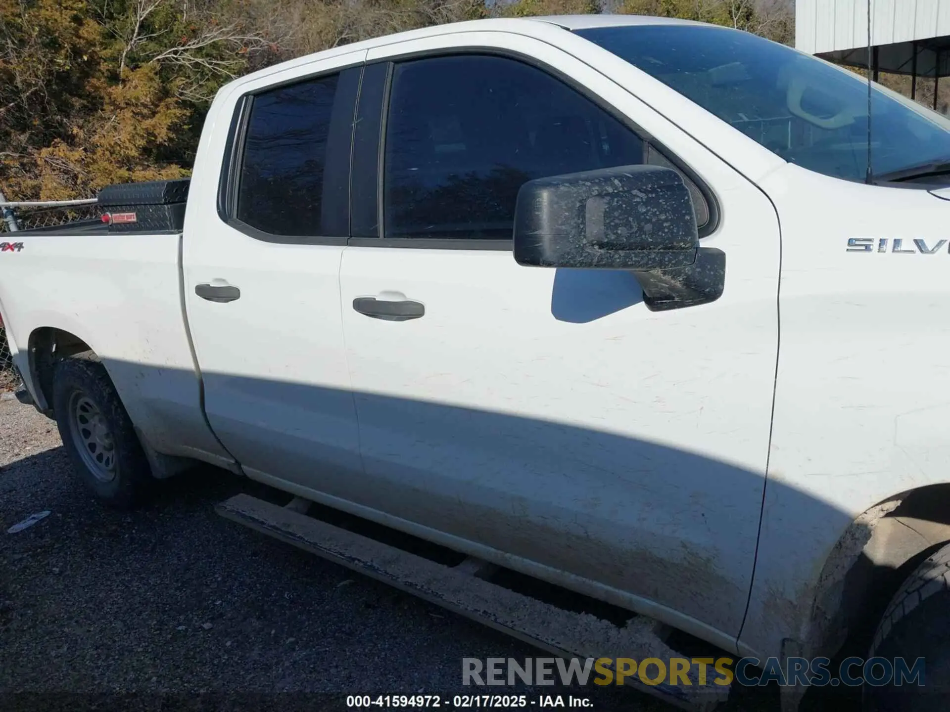 13 Photograph of a damaged car 1GCRYAEF8LZ177687 CHEVROLET SILVERADO 1500 2020