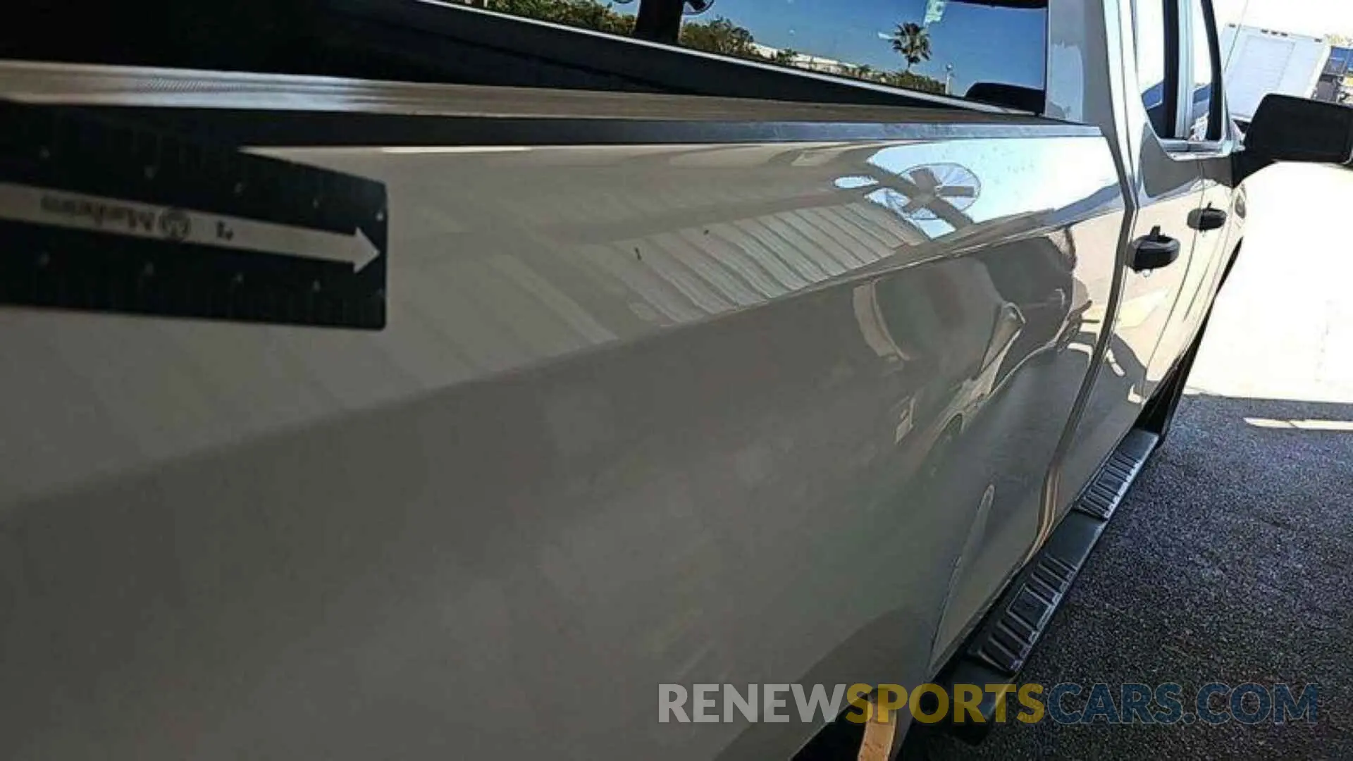 19 Photograph of a damaged car 1GCRYAEH7LZ267429 CHEVROLET SILVERADO 1500 2020
