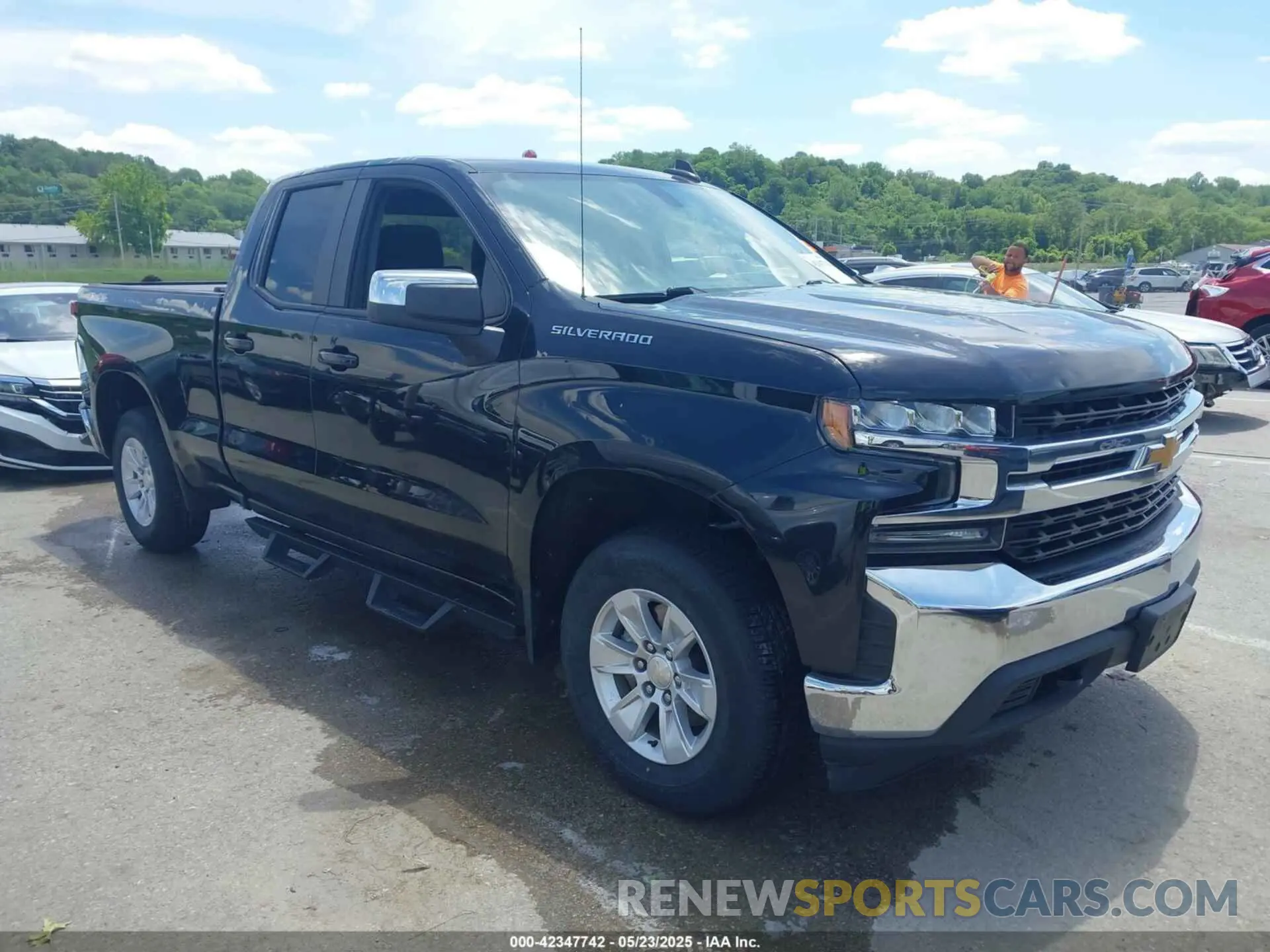1 Photograph of a damaged car 1GCRYDED4LZ224486 CHEVROLET SILVERADO 1500 2020
