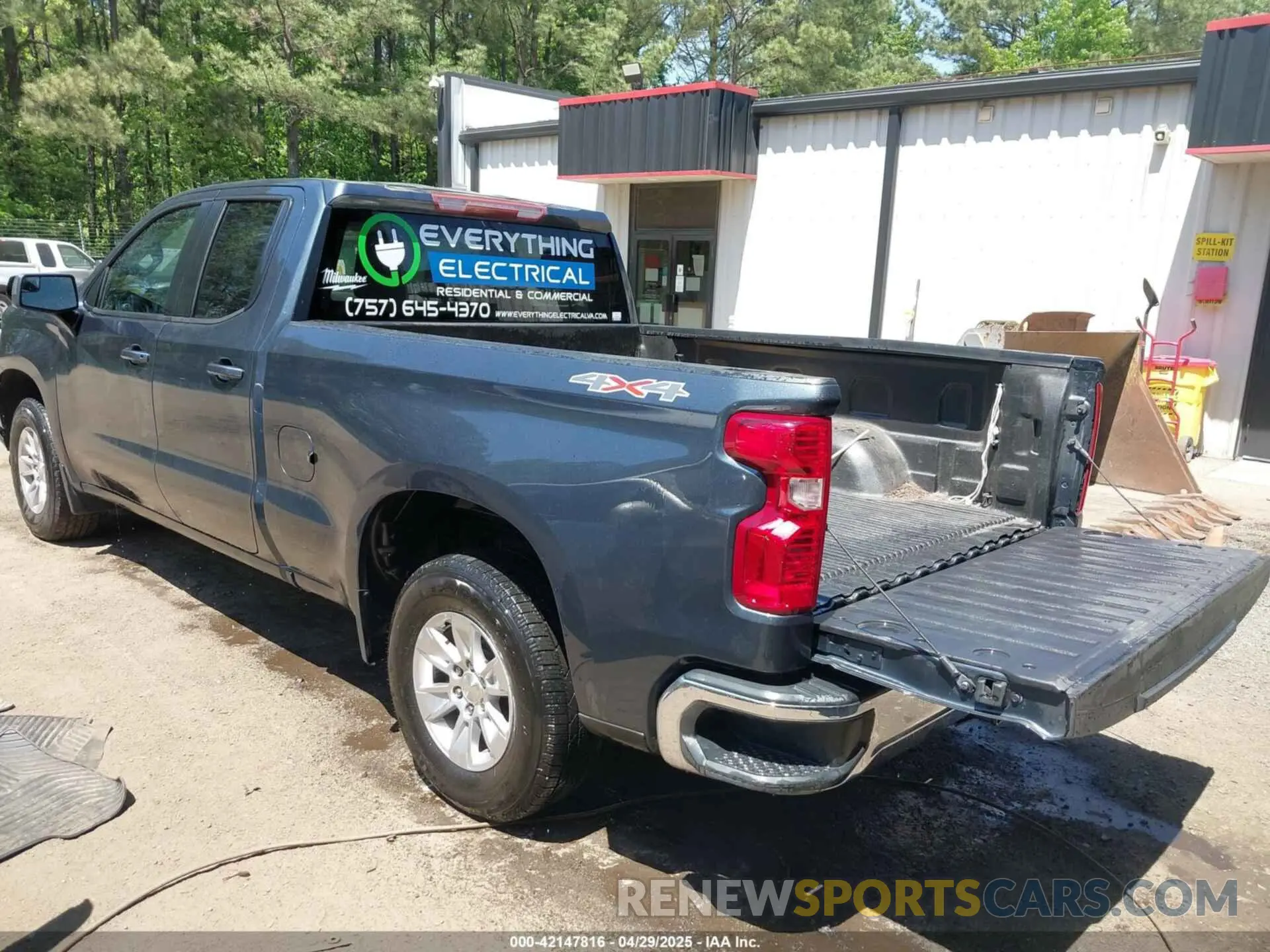 3 Photograph of a damaged car 1GCRYDED7LZ162579 CHEVROLET SILVERADO 1500 2020