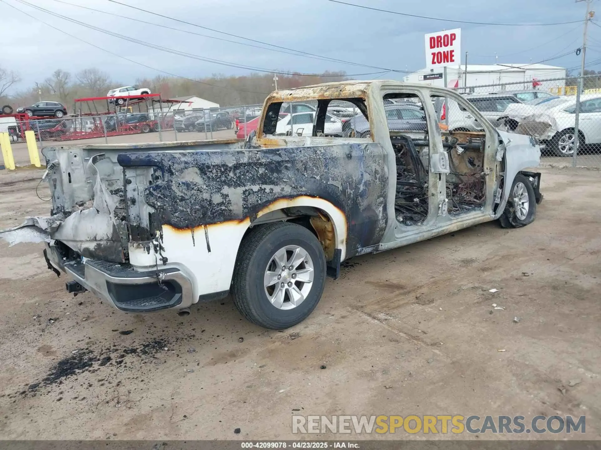 4 Фотография поврежденного автомобиля 1GCRYDED8LZ251920 CHEVROLET SILVERADO 1500 2020