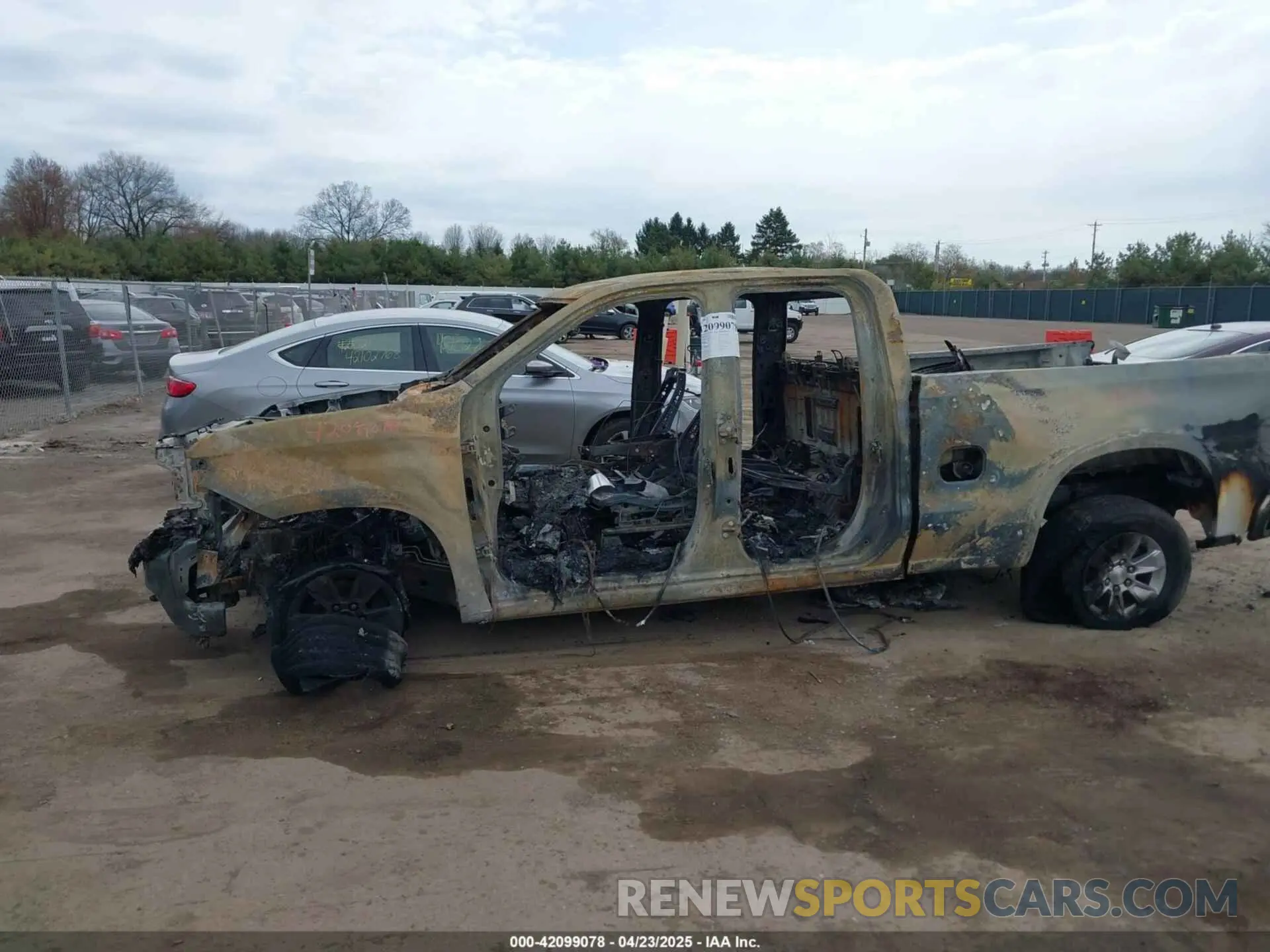 6 Фотография поврежденного автомобиля 1GCRYDED8LZ251920 CHEVROLET SILVERADO 1500 2020