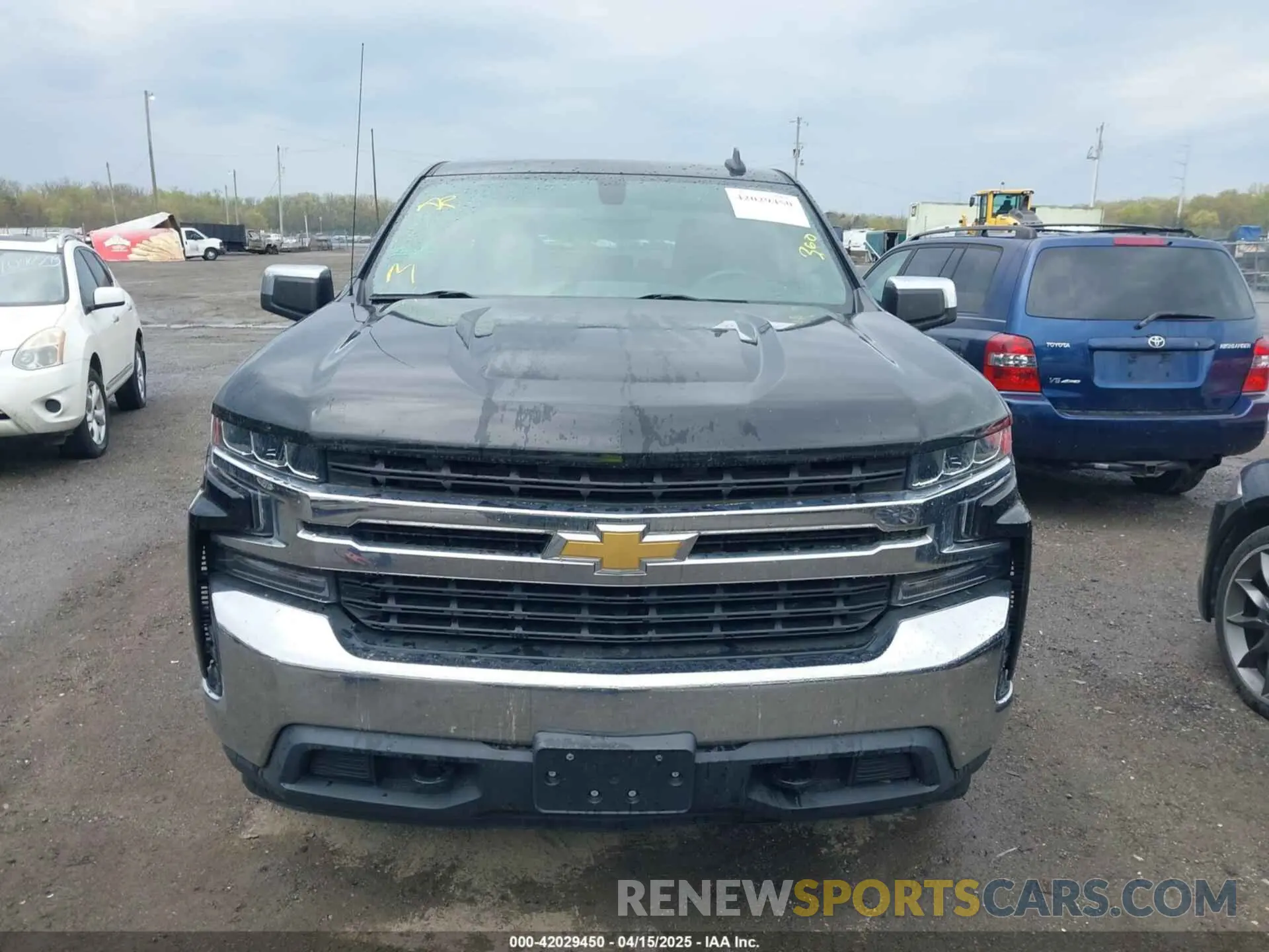 12 Photograph of a damaged car 1GCRYDED9LZ200989 CHEVROLET SILVERADO 1500 2020