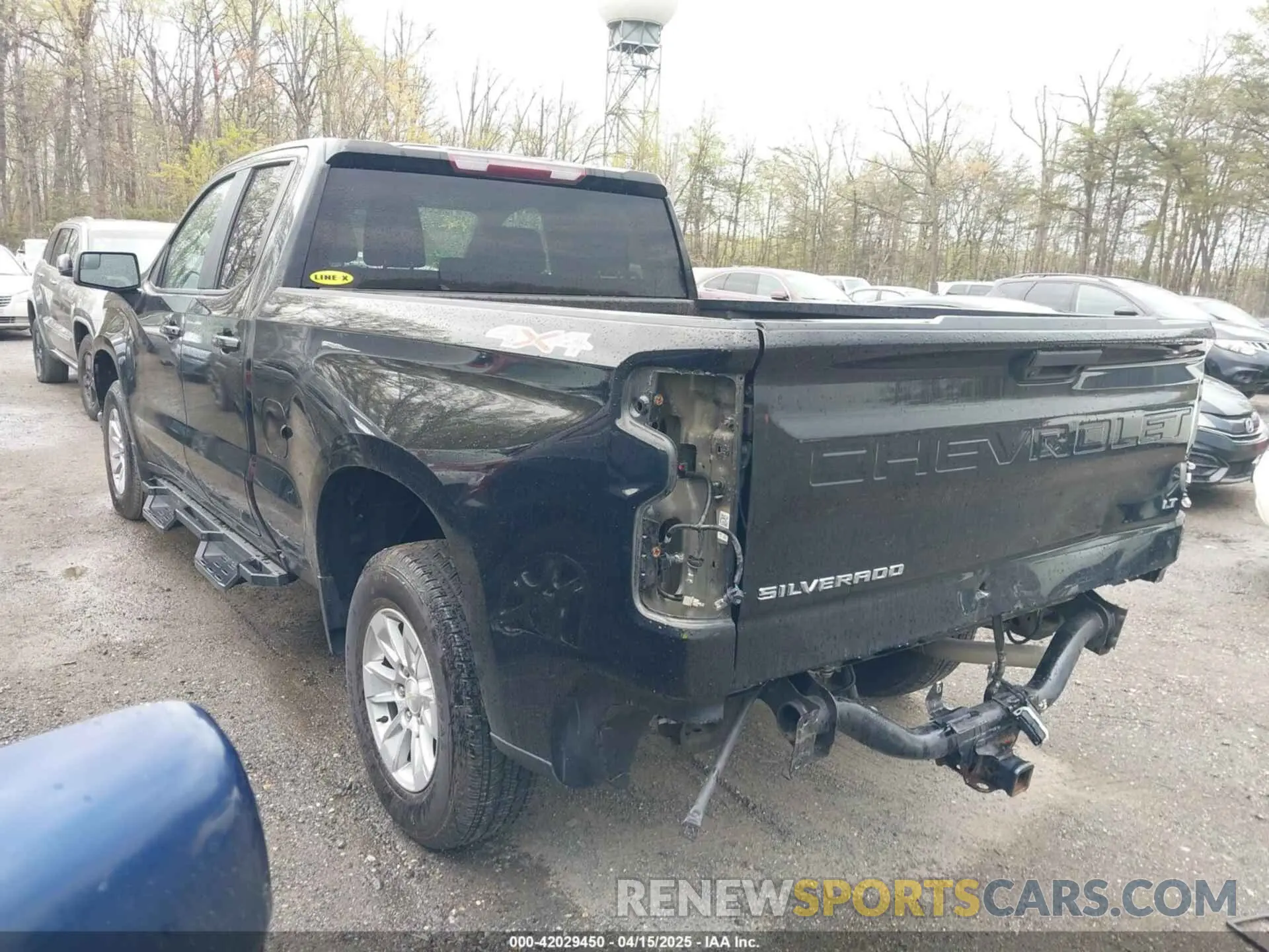 3 Photograph of a damaged car 1GCRYDED9LZ200989 CHEVROLET SILVERADO 1500 2020