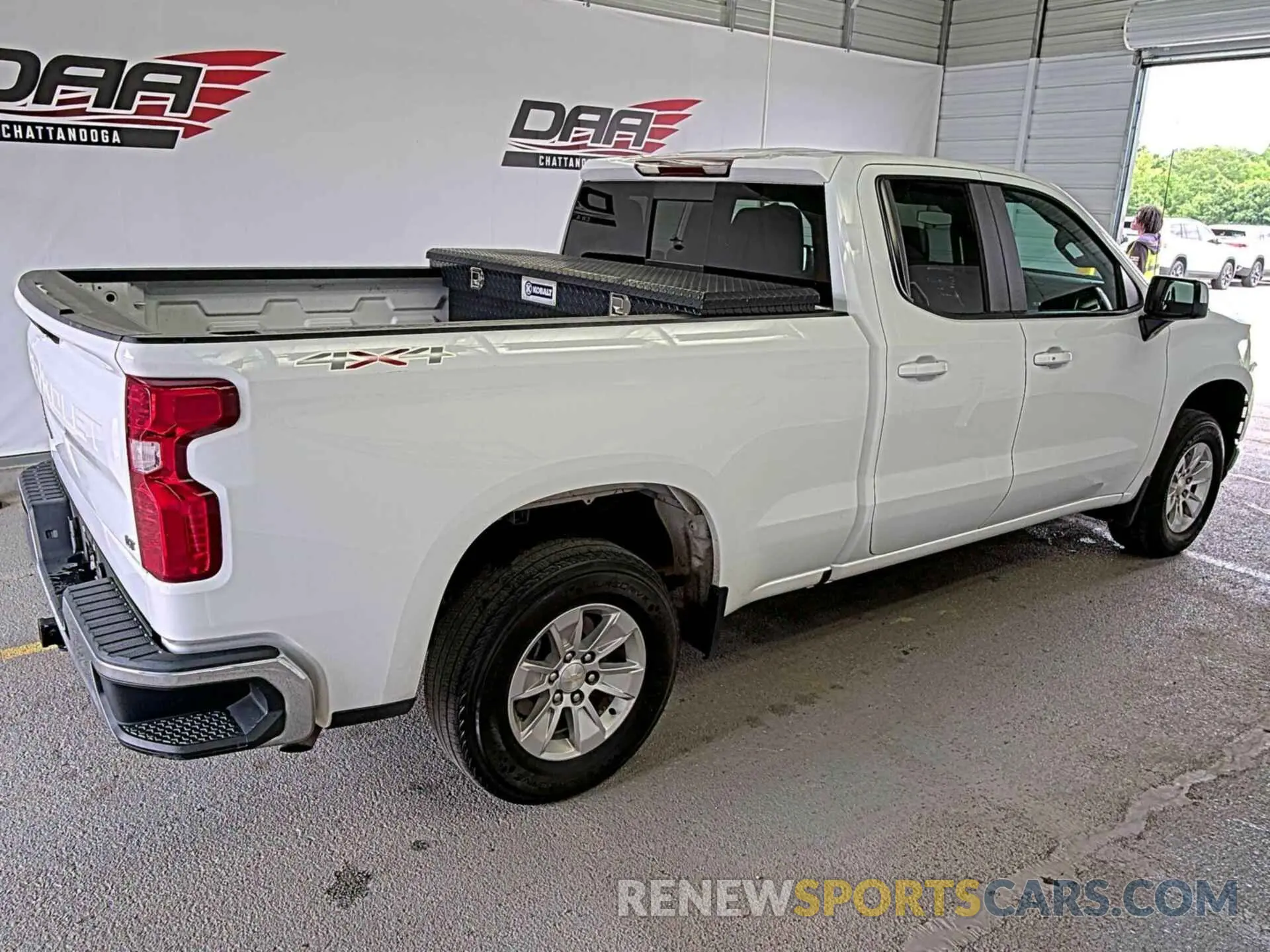31 Фотография поврежденного автомобиля 1GCRYDED9LZ295909 CHEVROLET SILVERADO 1500 2020