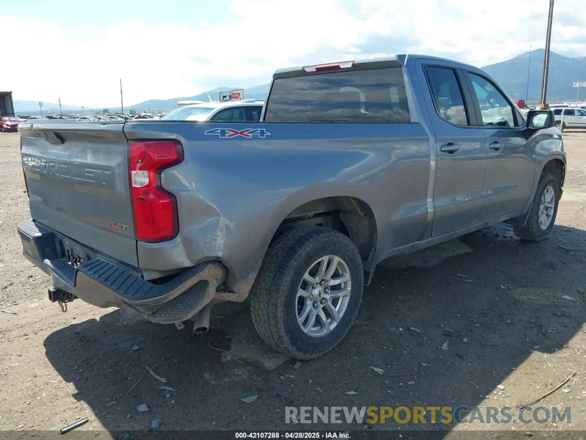 4 Photograph of a damaged car 1GCRYEED7LZ266933 CHEVROLET SILVERADO 1500 2020