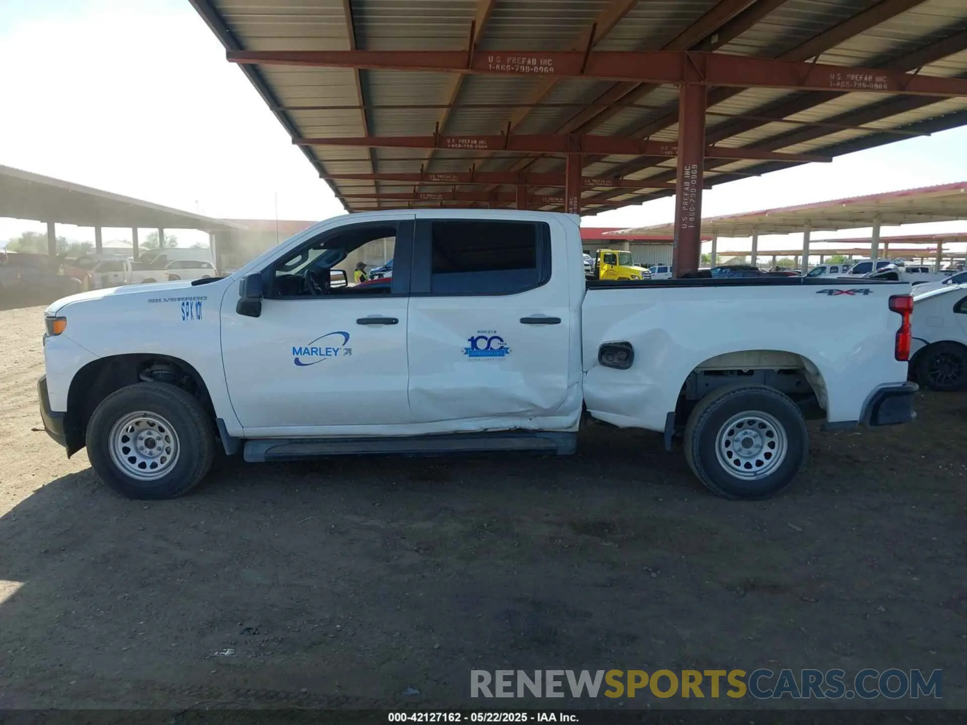 14 Photograph of a damaged car 1GCUYAEF1LZ165892 CHEVROLET SILVERADO 1500 2020