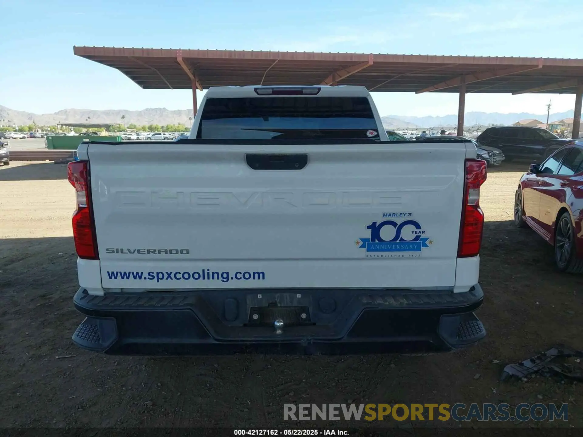 16 Photograph of a damaged car 1GCUYAEF1LZ165892 CHEVROLET SILVERADO 1500 2020