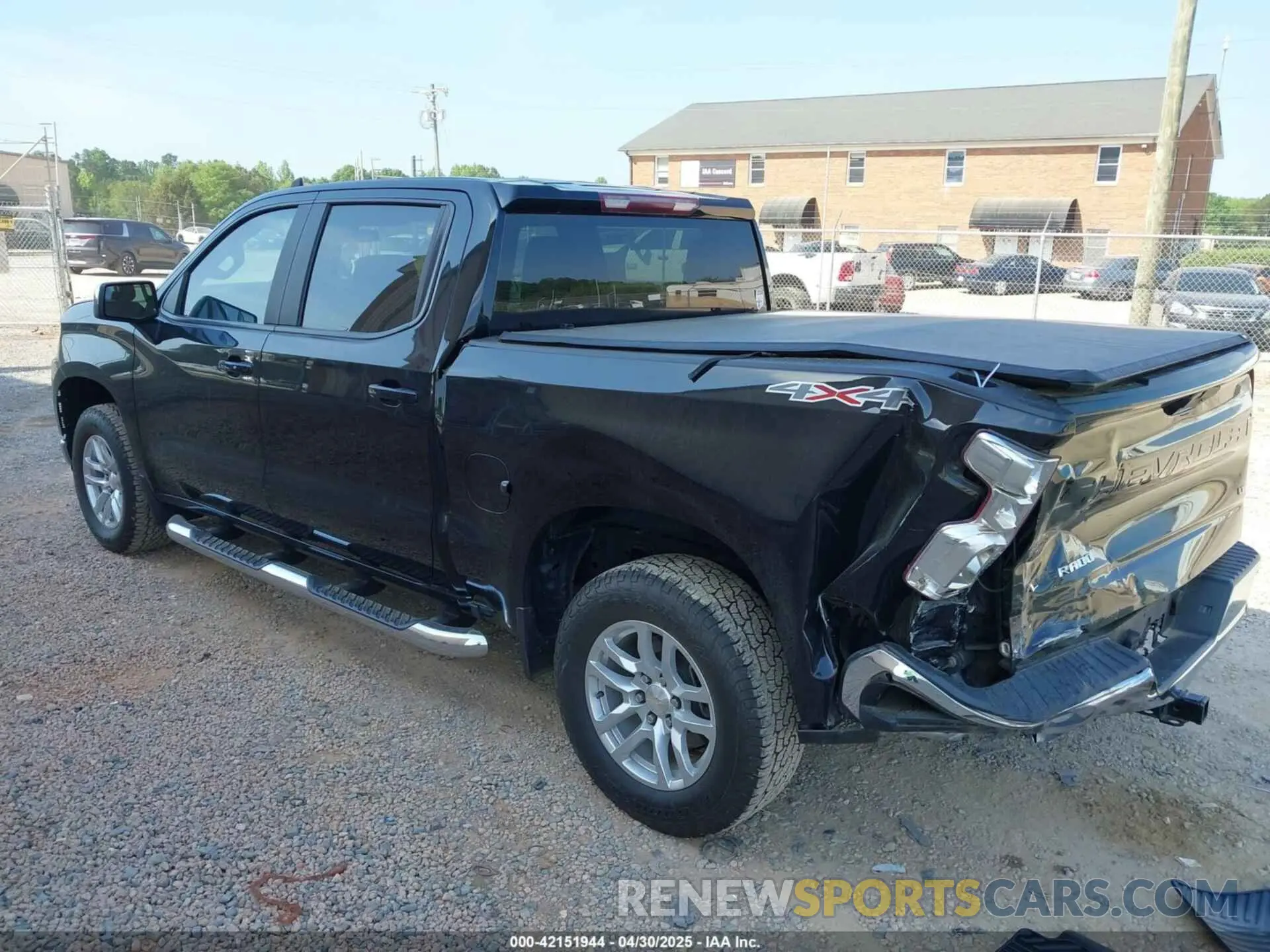 3 Фотография поврежденного автомобиля 1GCUYDED1LZ308596 CHEVROLET SILVERADO 1500 2020