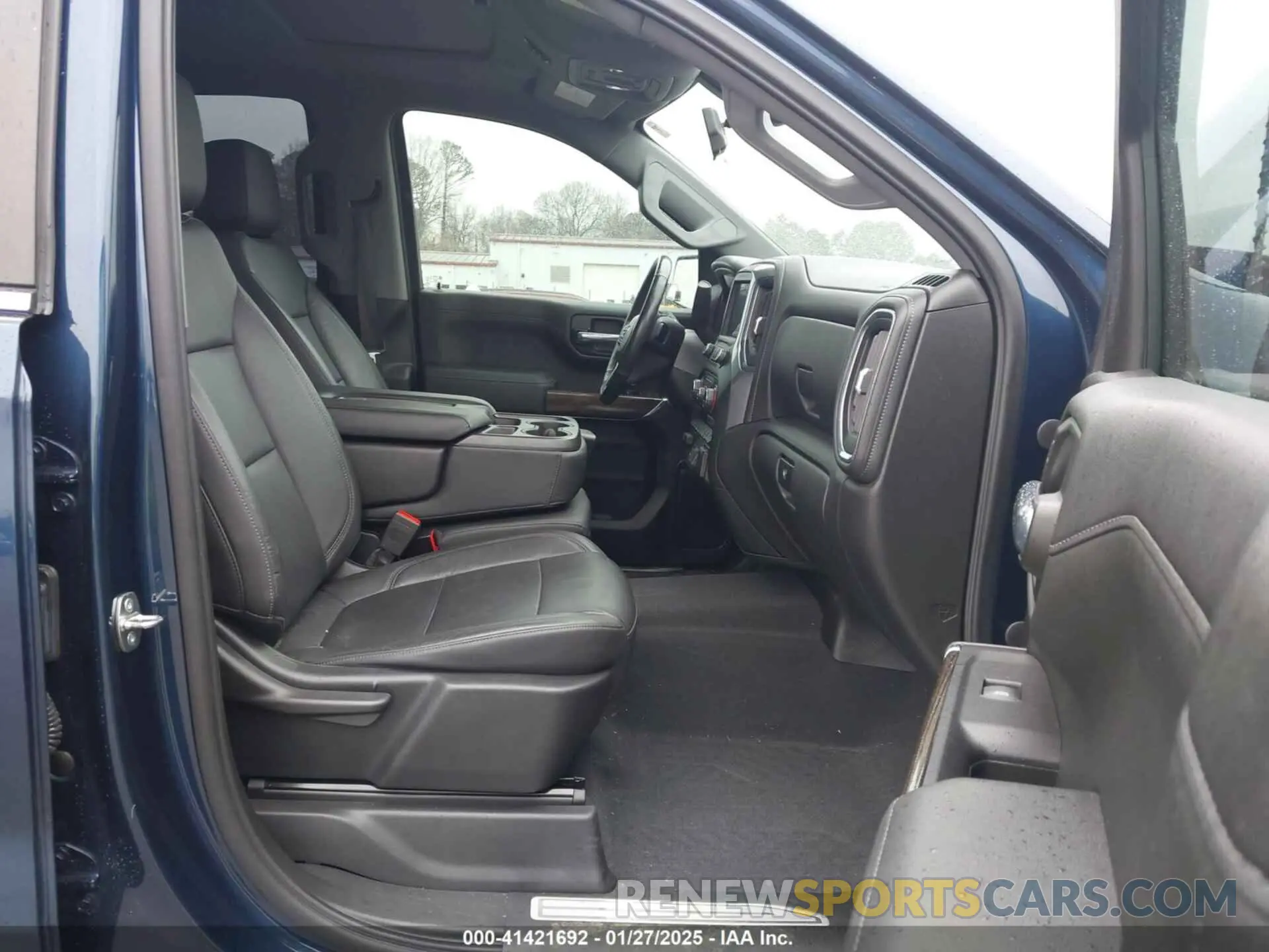 5 Photograph of a damaged car 1GCUYDED3LZ162637 CHEVROLET SILVERADO 1500 2020