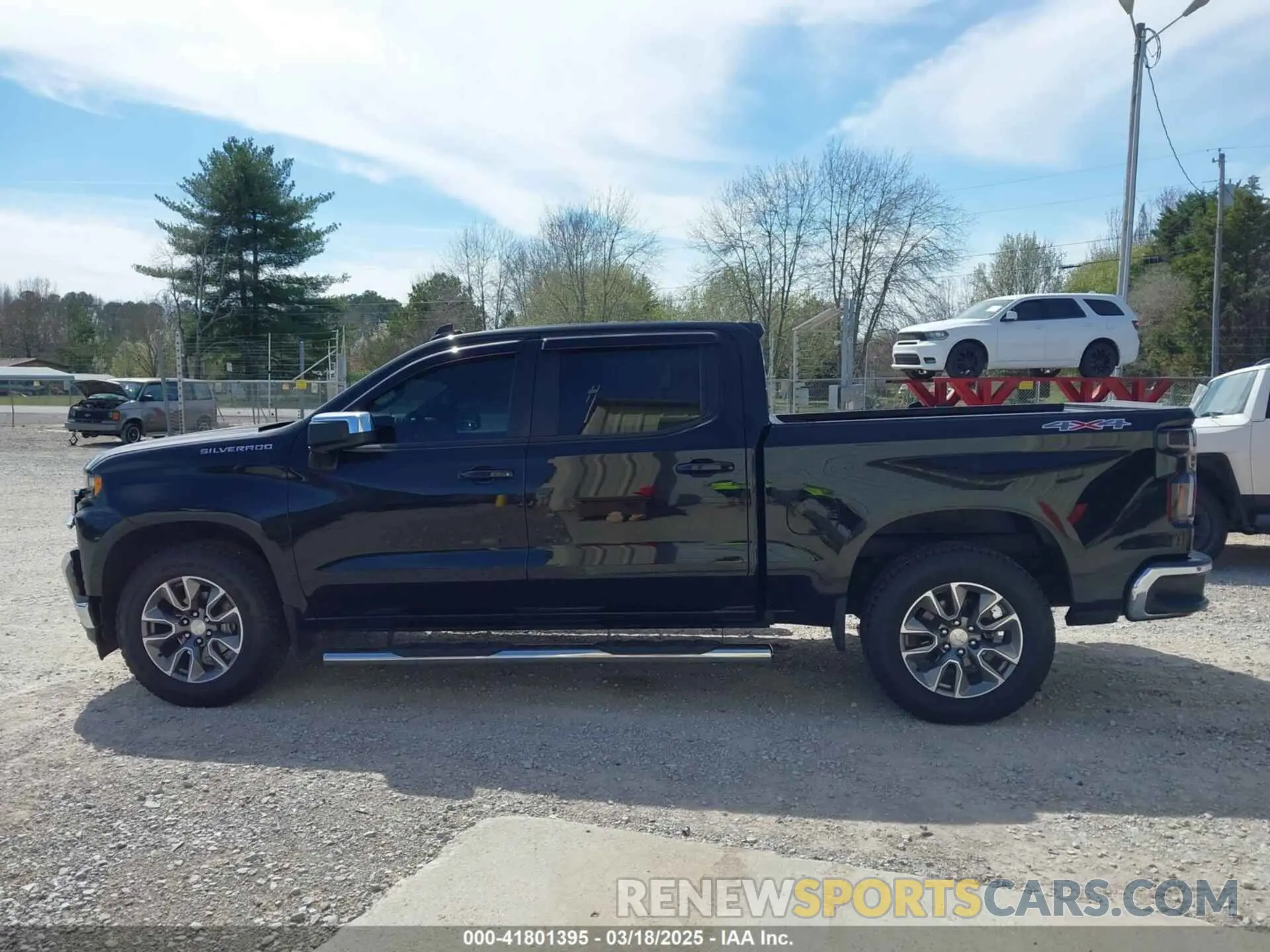 14 Photograph of a damaged car 1GCUYDED5LZ110569 CHEVROLET SILVERADO 1500 2020