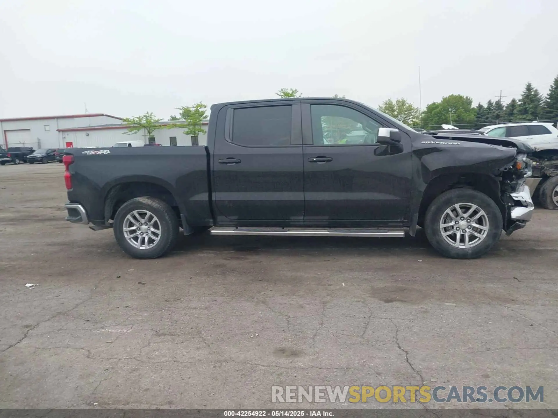 13 Фотография поврежденного автомобиля 1GCUYDED6LZ284294 CHEVROLET SILVERADO 1500 2020