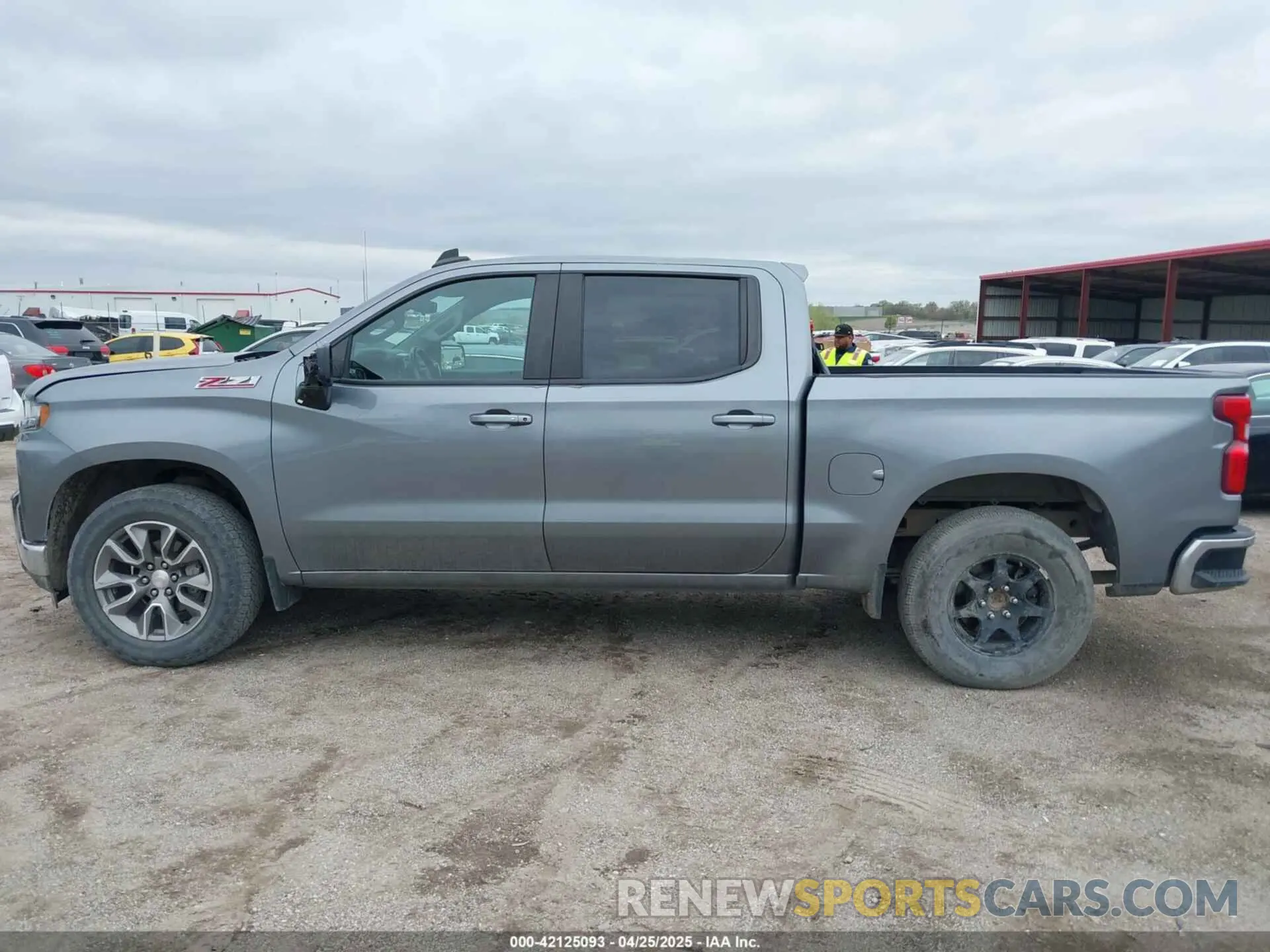 15 Фотография поврежденного автомобиля 1GCUYDED7LZ241938 CHEVROLET SILVERADO 1500 2020