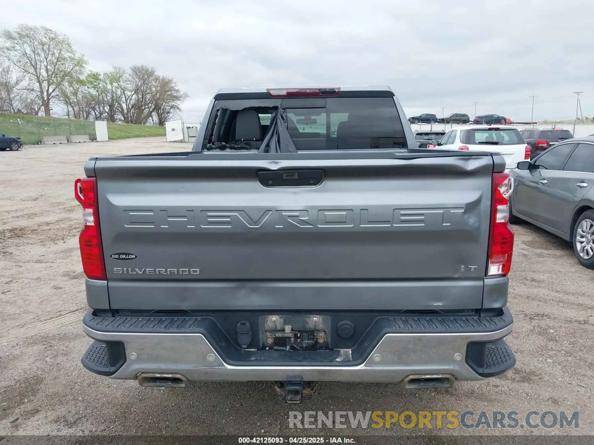 17 Фотография поврежденного автомобиля 1GCUYDED7LZ241938 CHEVROLET SILVERADO 1500 2020