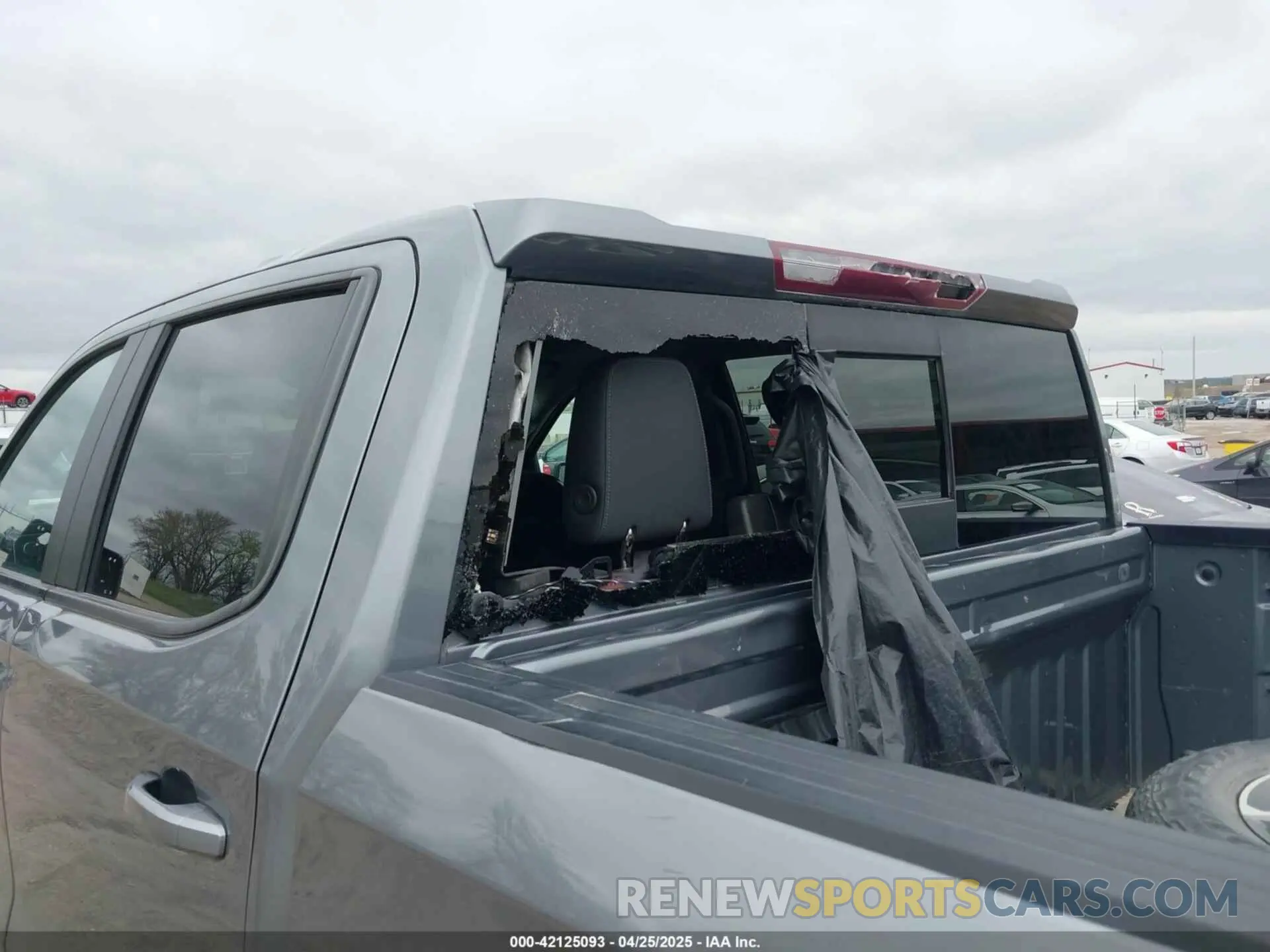 6 Фотография поврежденного автомобиля 1GCUYDED7LZ241938 CHEVROLET SILVERADO 1500 2020