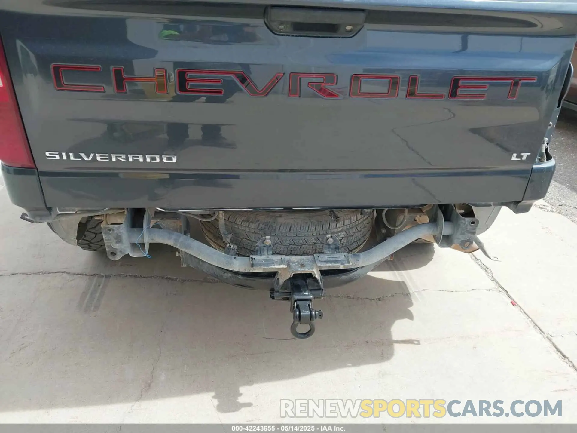 6 Фотография поврежденного автомобиля 1GCUYDEDXLZ225748 CHEVROLET SILVERADO 1500 2020
