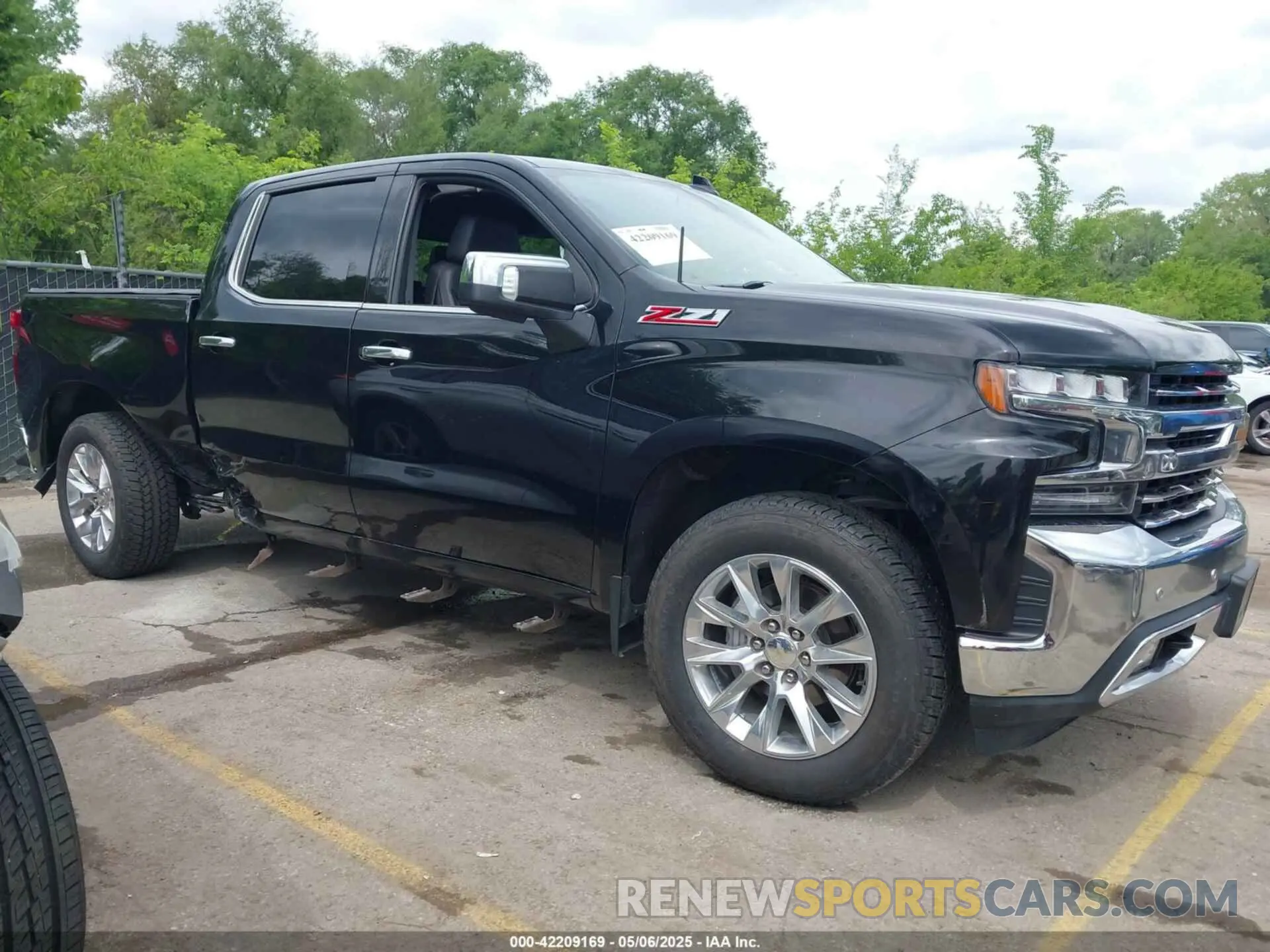 12 Photograph of a damaged car 1GCUYGEDXLZ220759 CHEVROLET SILVERADO 1500 2020