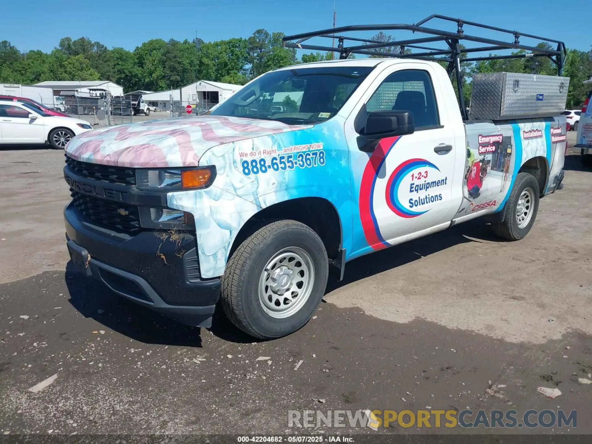 2 Photograph of a damaged car 3GCNWAEHXLG222070 CHEVROLET SILVERADO 1500 2020