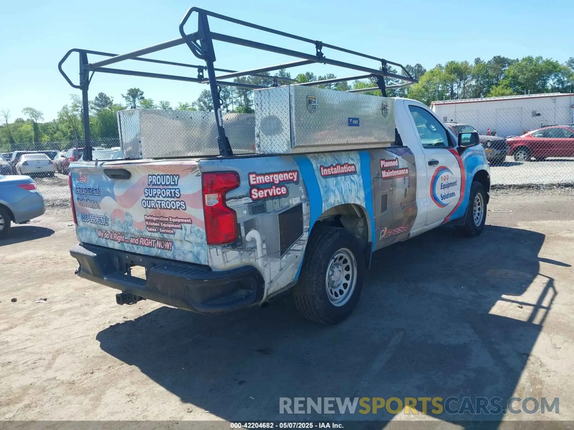 4 Photograph of a damaged car 3GCNWAEHXLG222070 CHEVROLET SILVERADO 1500 2020