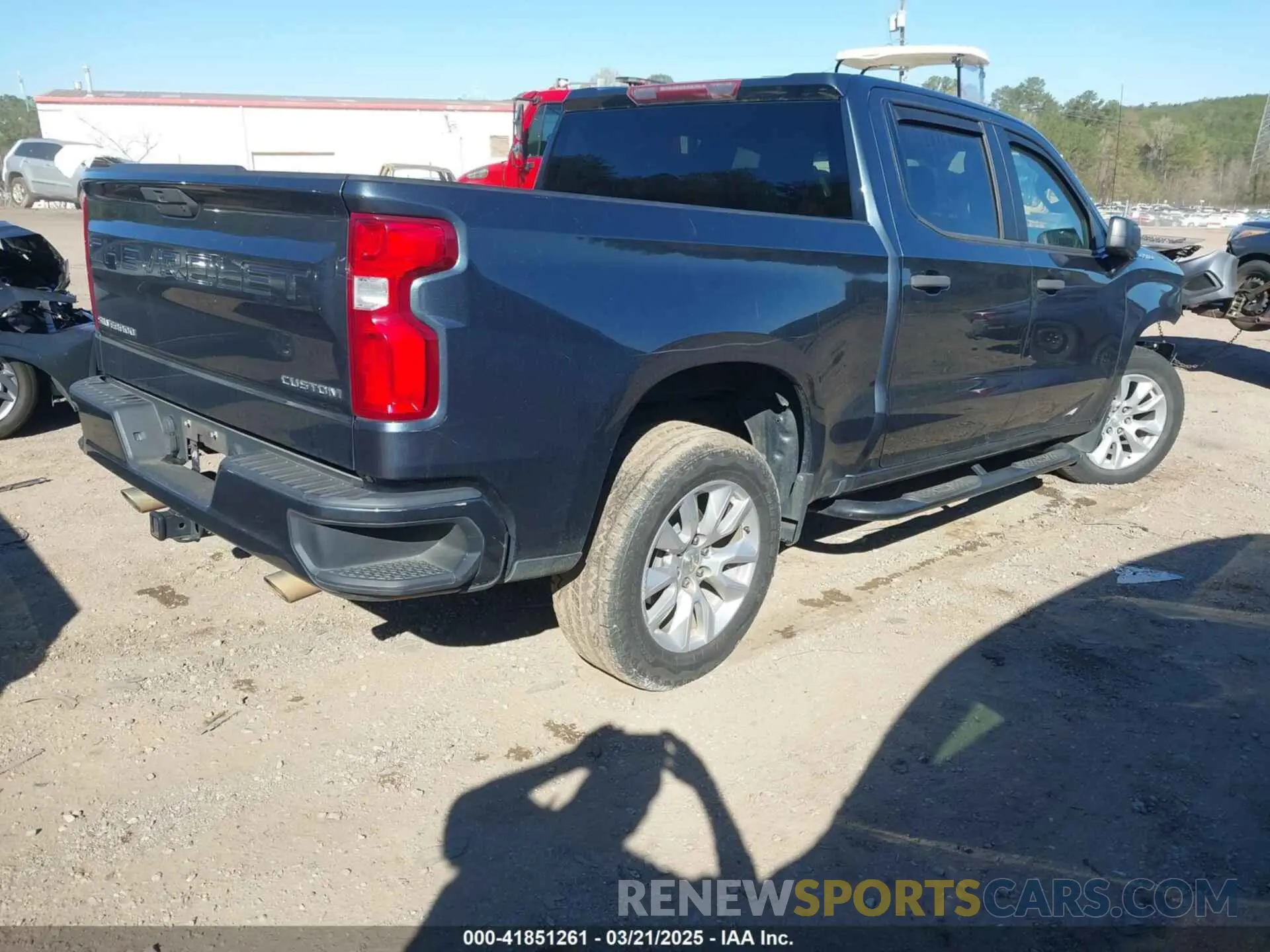 4 Photograph of a damaged car 3GCPWBEHXLG285328 CHEVROLET SILVERADO 1500 2020