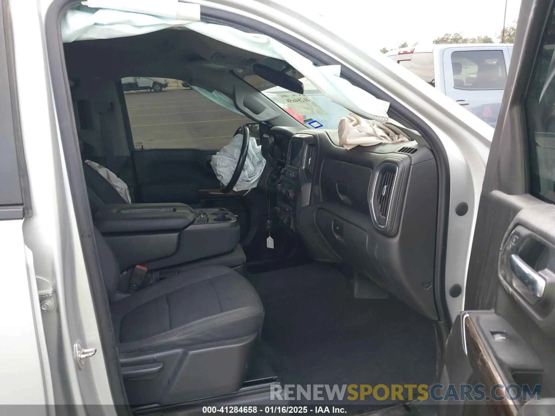 5 Photograph of a damaged car 3GCPWCED0LG396814 CHEVROLET SILVERADO 1500 2020