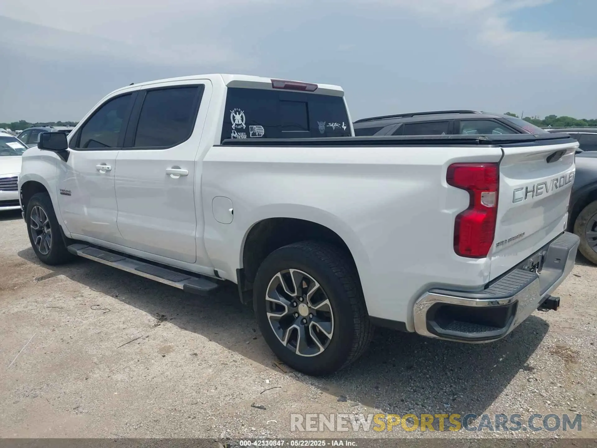 3 Photograph of a damaged car 3GCPWCED5LG185785 CHEVROLET SILVERADO 1500 2020
