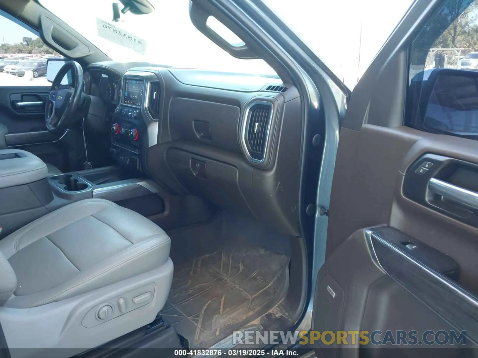 5 Фотография поврежденного автомобиля 3GCPWEET2LG401336 CHEVROLET SILVERADO 1500 2020