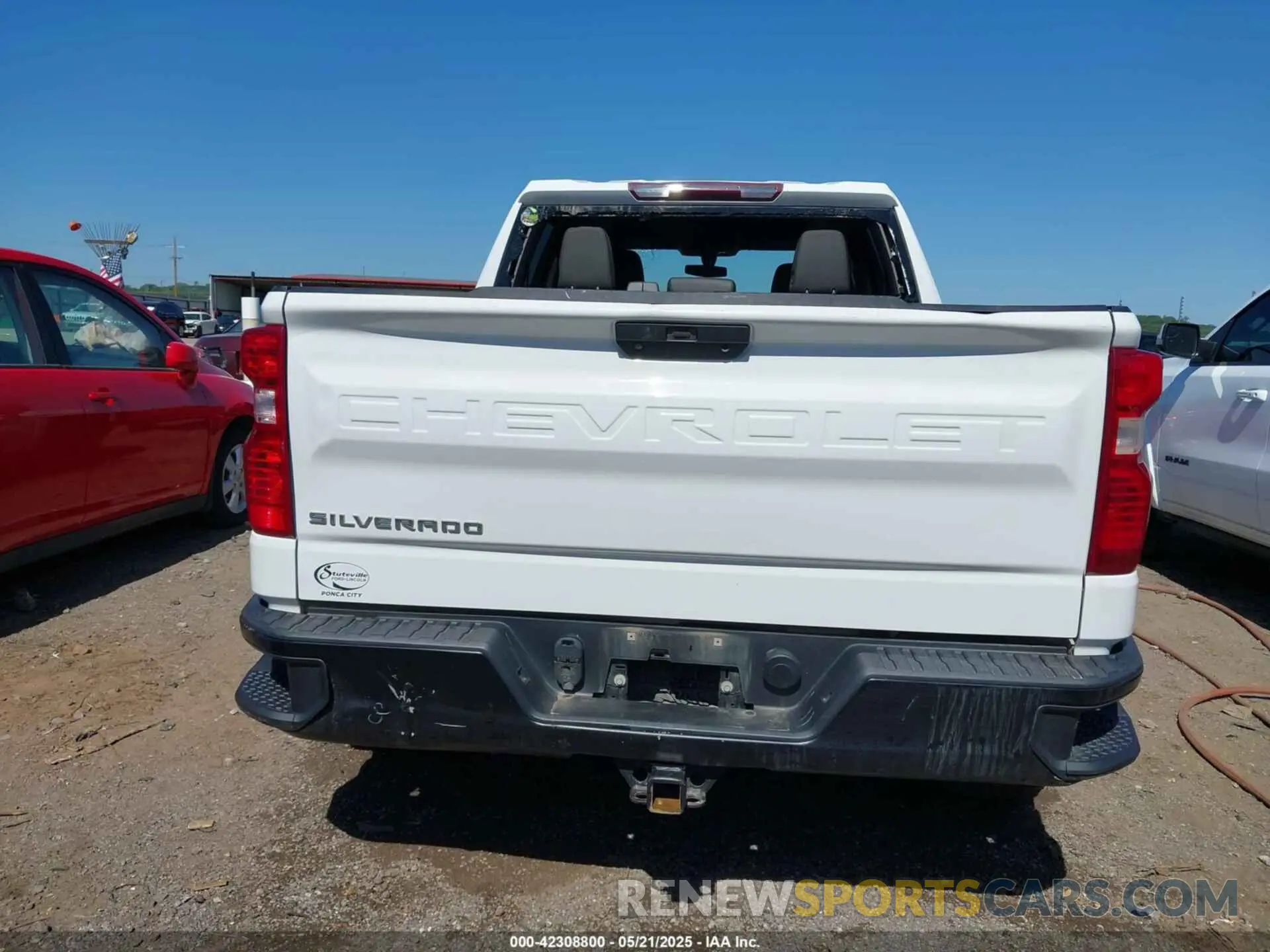 17 Photograph of a damaged car 3GCPYAEH9LG330263 CHEVROLET SILVERADO 1500 2020