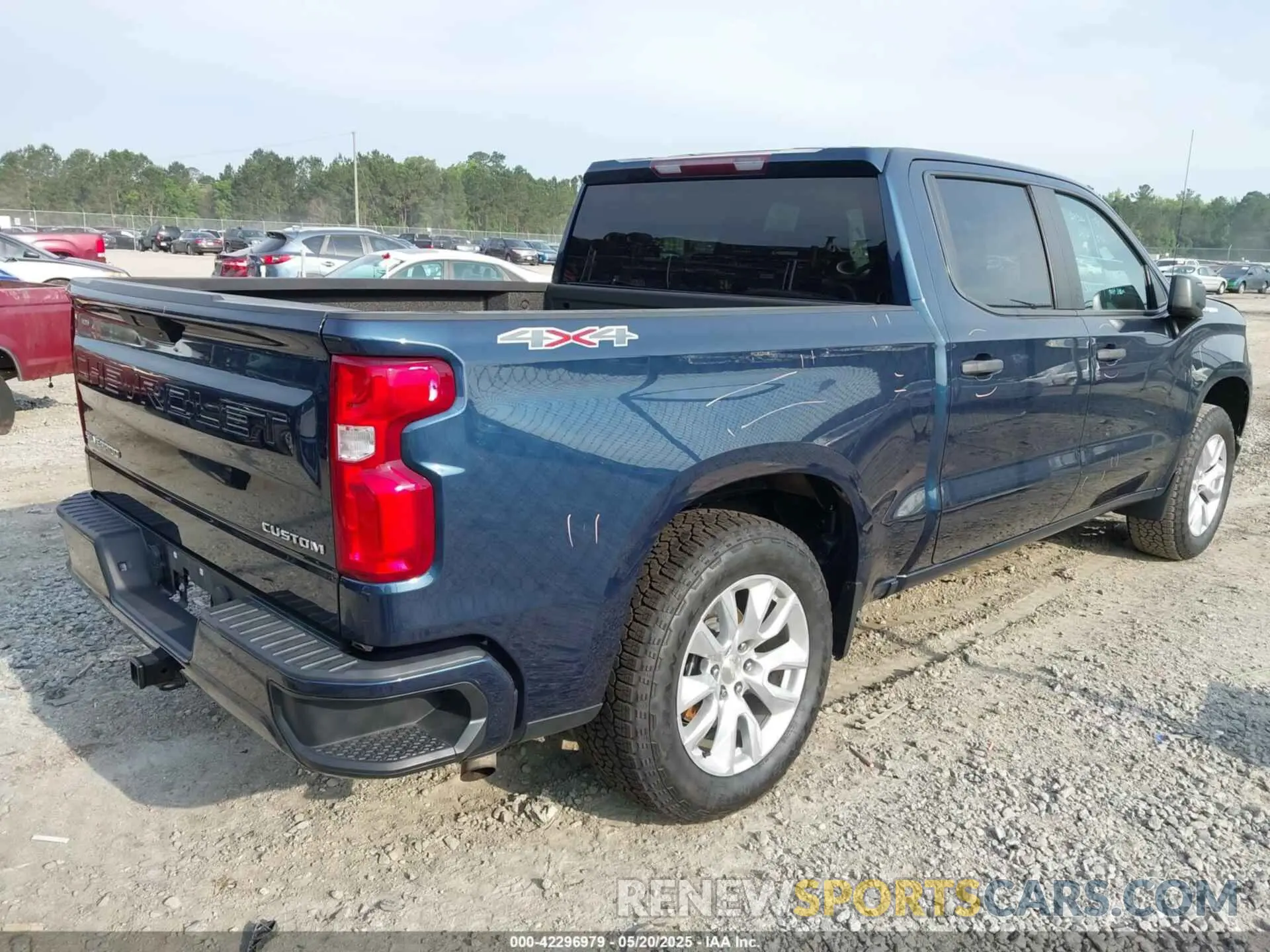 4 Фотография поврежденного автомобиля 3GCPYBEK0LG348099 CHEVROLET SILVERADO 1500 2020