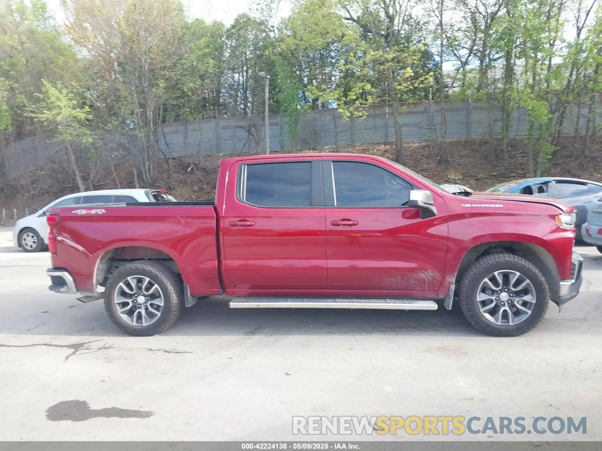 13 Фотография поврежденного автомобиля 3GCPYDEK9LG137513 CHEVROLET SILVERADO 1500 2020