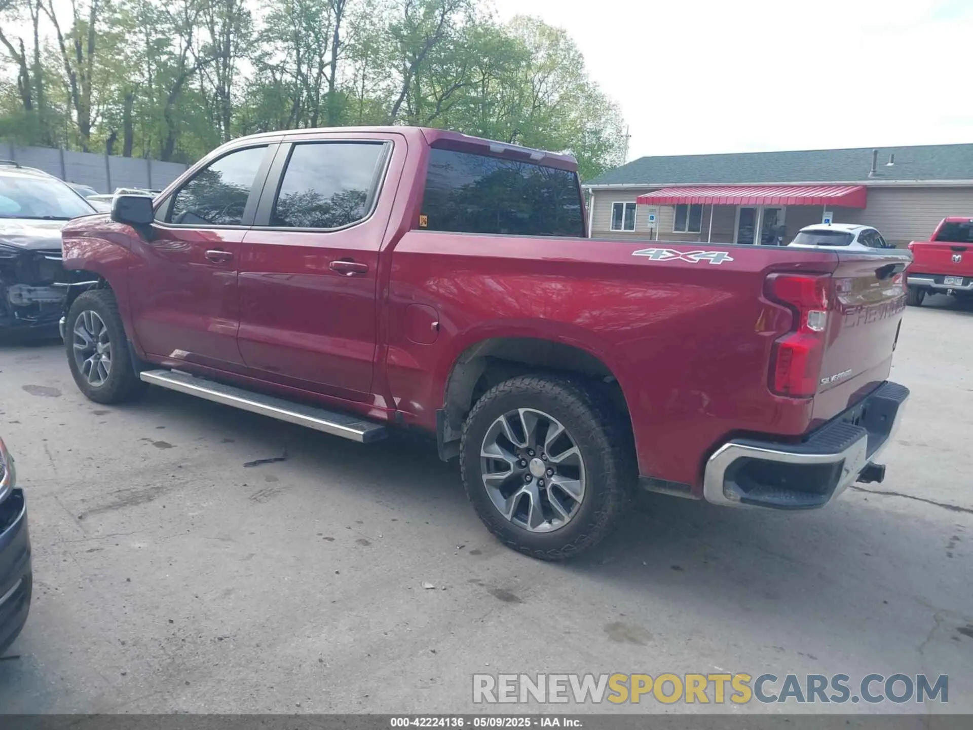 3 Фотография поврежденного автомобиля 3GCPYDEK9LG137513 CHEVROLET SILVERADO 1500 2020