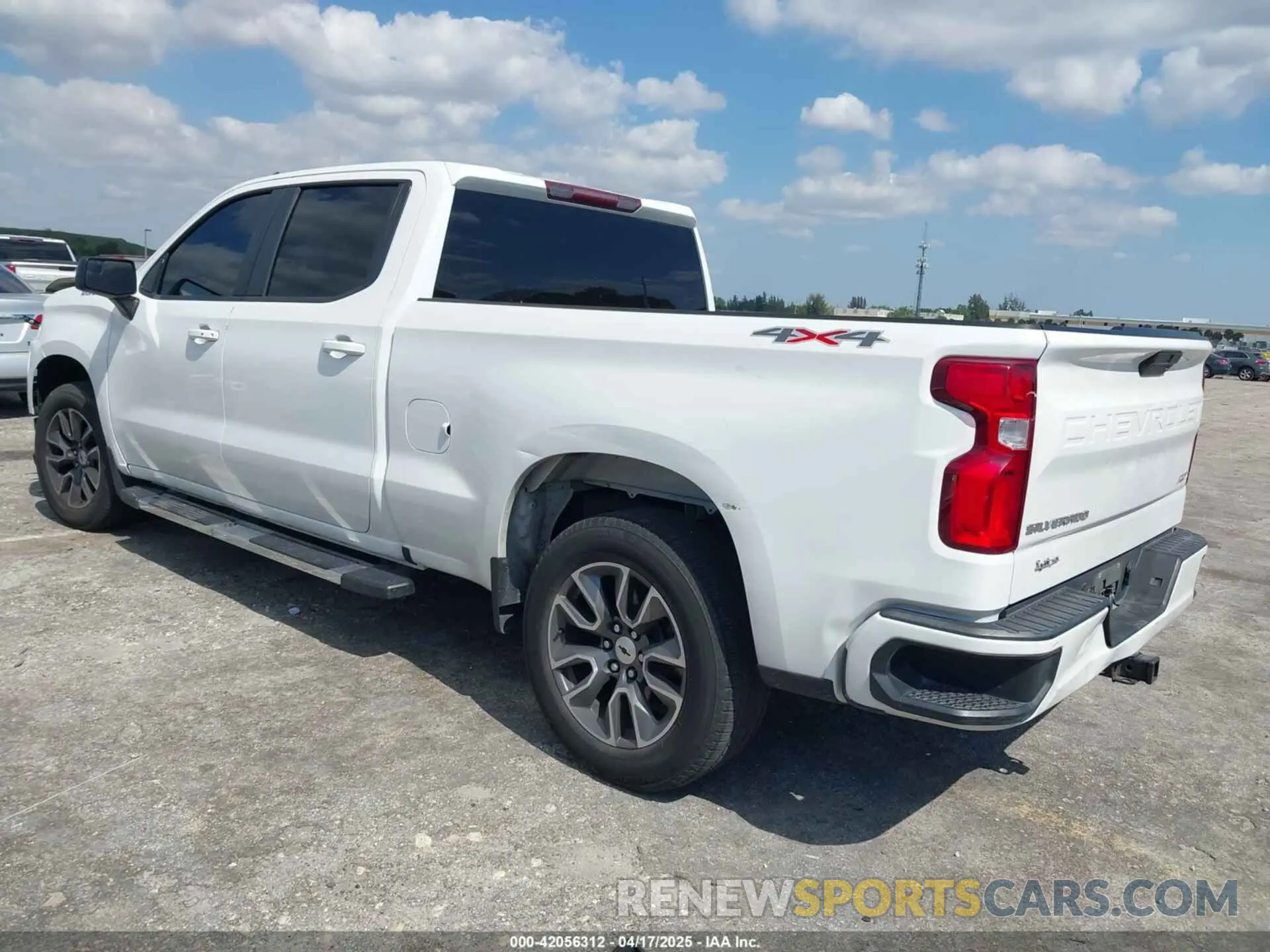 3 Photograph of a damaged car 3GCPYEEK9LG143348 CHEVROLET SILVERADO 1500 2020