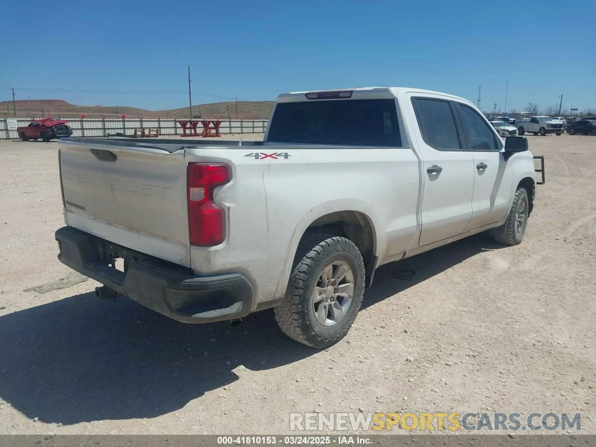 4 Фотография поврежденного автомобиля 3GCUYAEF4LG302078 CHEVROLET SILVERADO 1500 2020