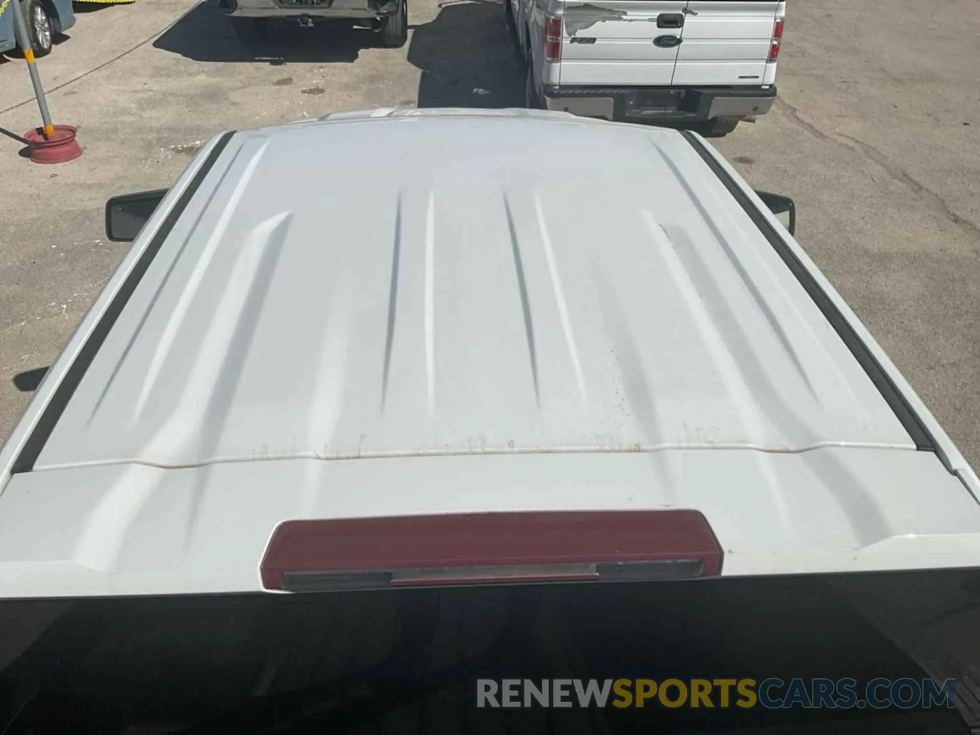 29 Photograph of a damaged car 3GCUYAEF5LG345084 CHEVROLET SILVERADO 1500 2020