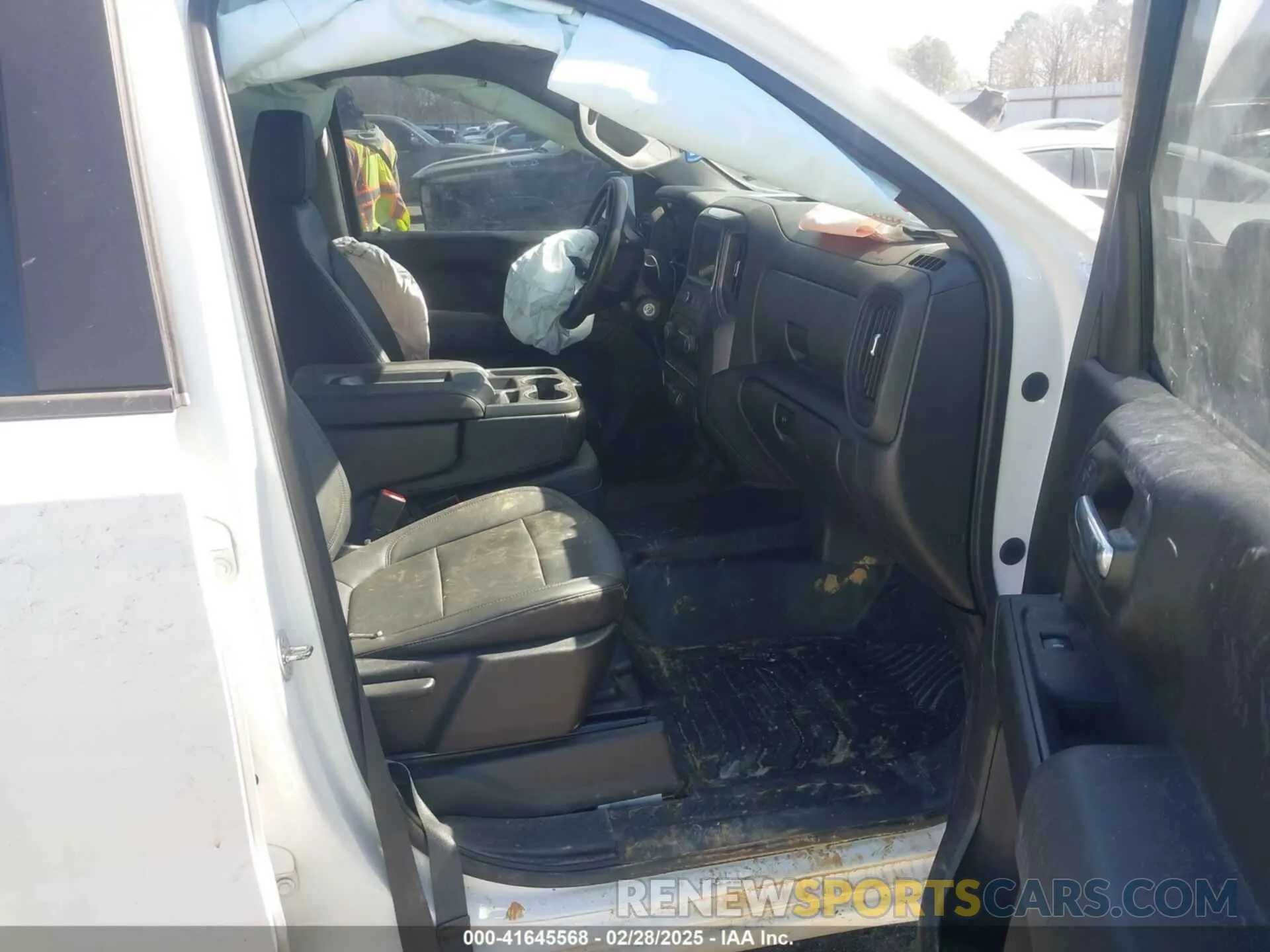 5 Photograph of a damaged car 3GCUYAEF7LG201472 CHEVROLET SILVERADO 1500 2020