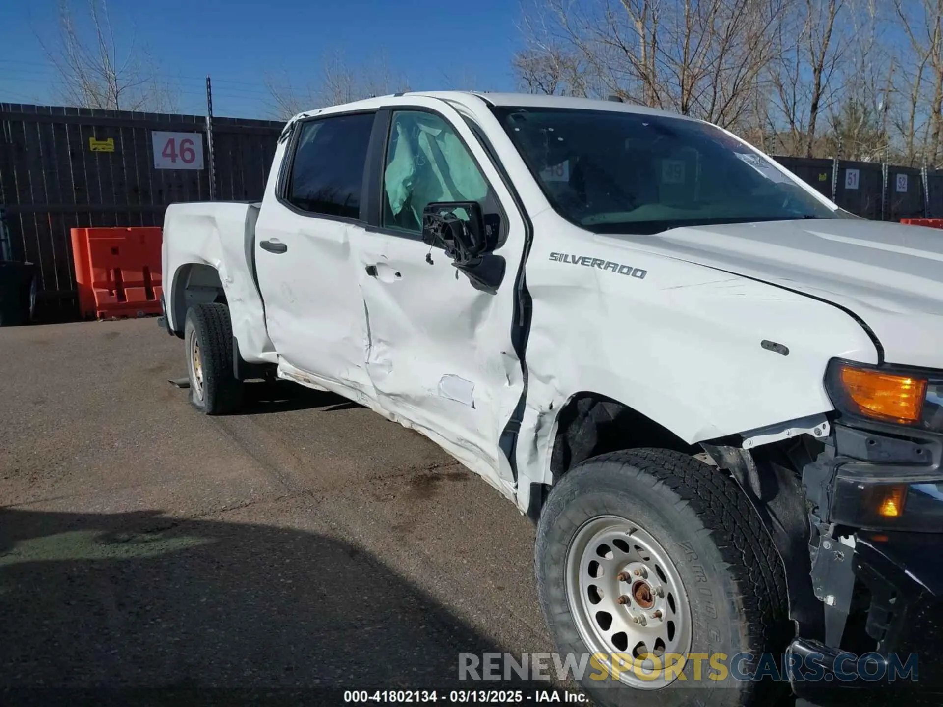 6 Photograph of a damaged car 3GCUYAEF9LG343080 CHEVROLET SILVERADO 1500 2020