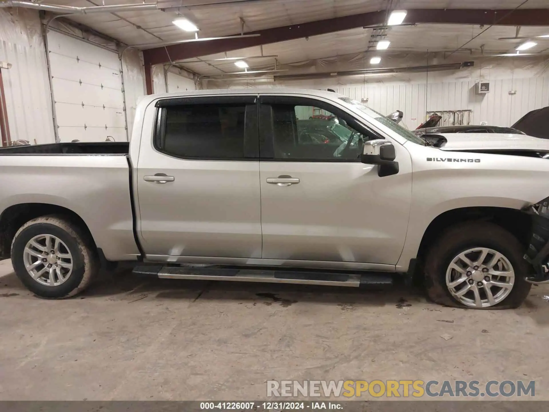 13 Photograph of a damaged car 3GCUYDED8LG185492 CHEVROLET SILVERADO 1500 2020