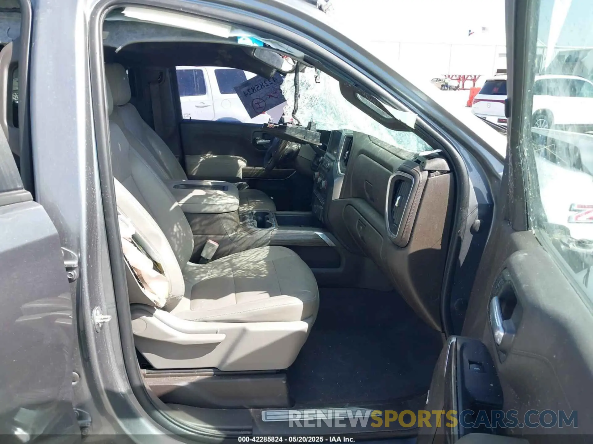 5 Photograph of a damaged car 3GCUYDEDXLG270432 CHEVROLET SILVERADO 1500 2020