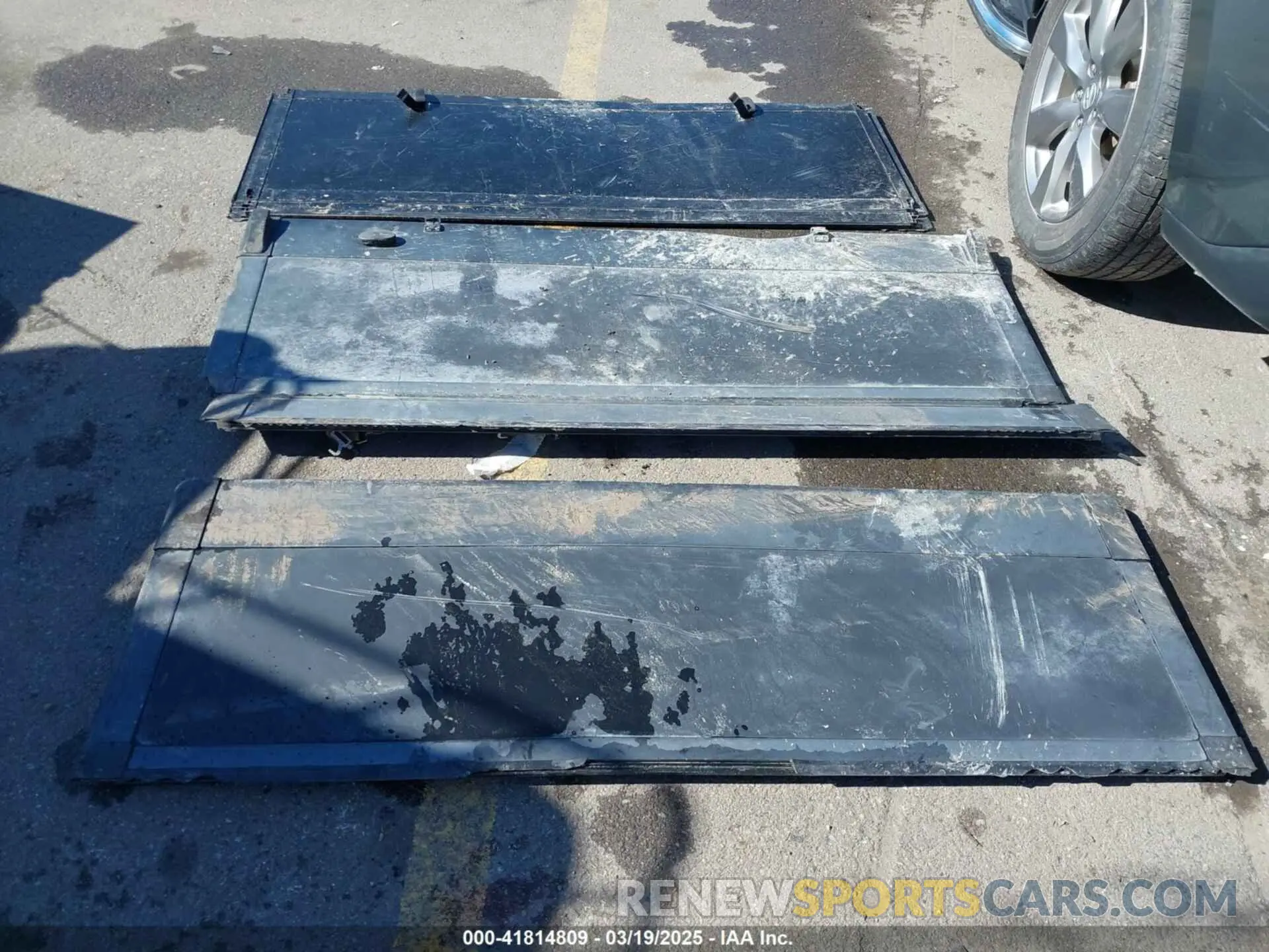 11 Photograph of a damaged car 3GCUYDETXLG298836 CHEVROLET SILVERADO 1500 2020
