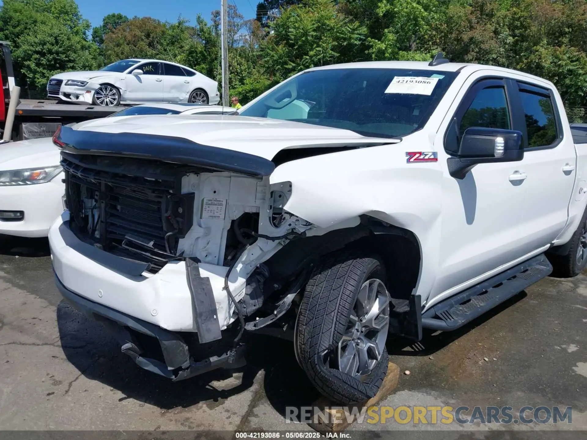 6 Фотография поврежденного автомобиля 3GCUYEED5LG141651 CHEVROLET SILVERADO 1500 2020