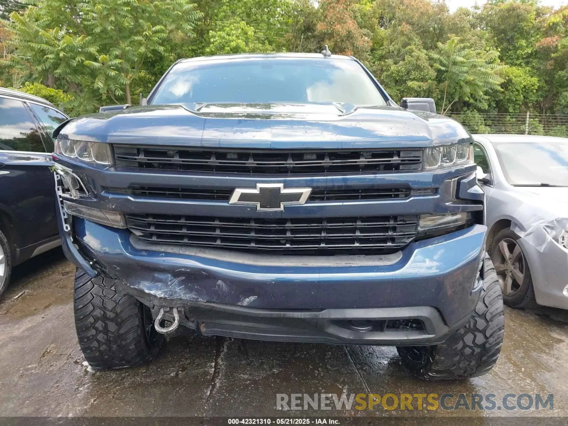 12 Photograph of a damaged car 3GCUYEED7LG210713 CHEVROLET SILVERADO 1500 2020