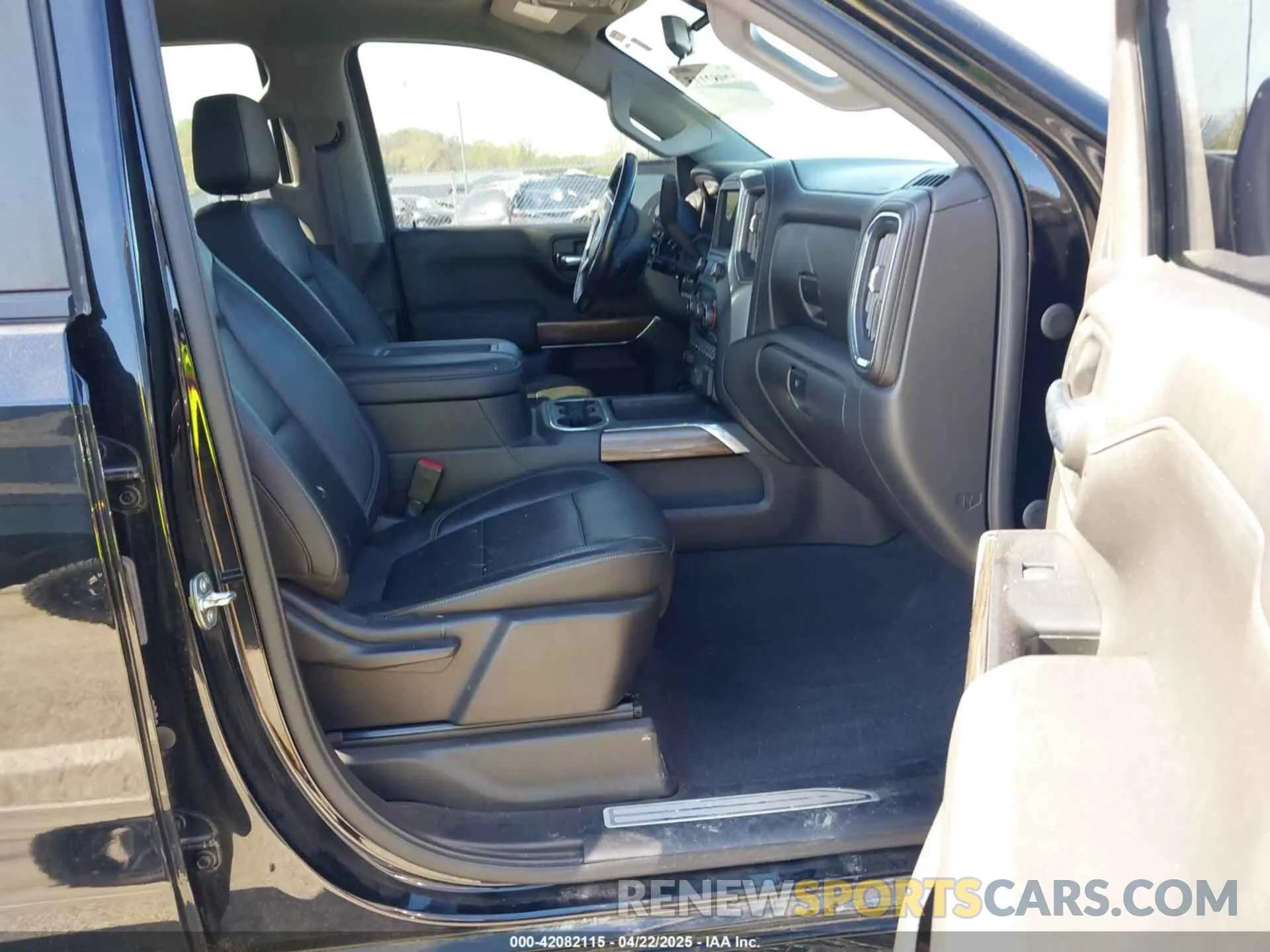 5 Photograph of a damaged car 3GCUYEET1LG370089 CHEVROLET SILVERADO 1500 2020