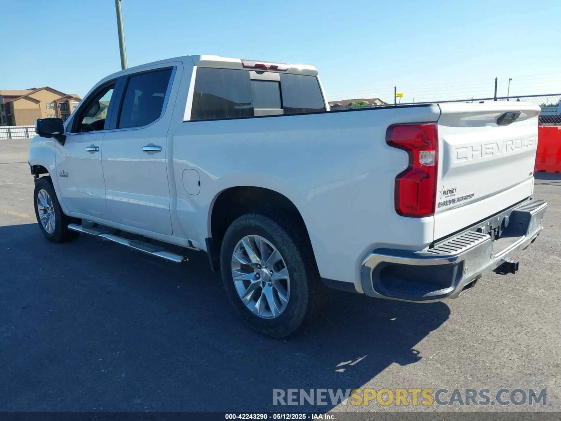 3 Фотография поврежденного автомобиля 3GCUYGED9LG399019 CHEVROLET SILVERADO 1500 2020