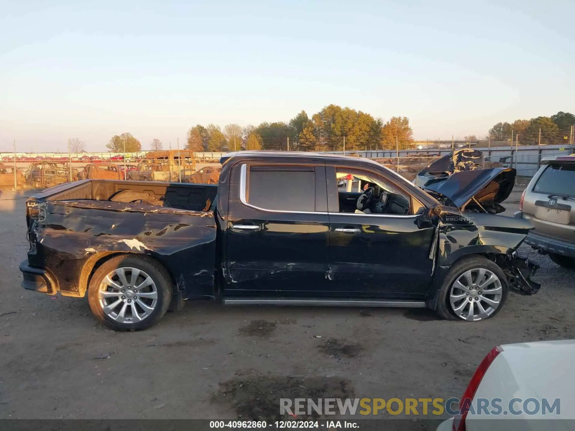 14 Фотография поврежденного автомобиля 3GCUYHEL1LG426016 CHEVROLET SILVERADO 1500 2020
