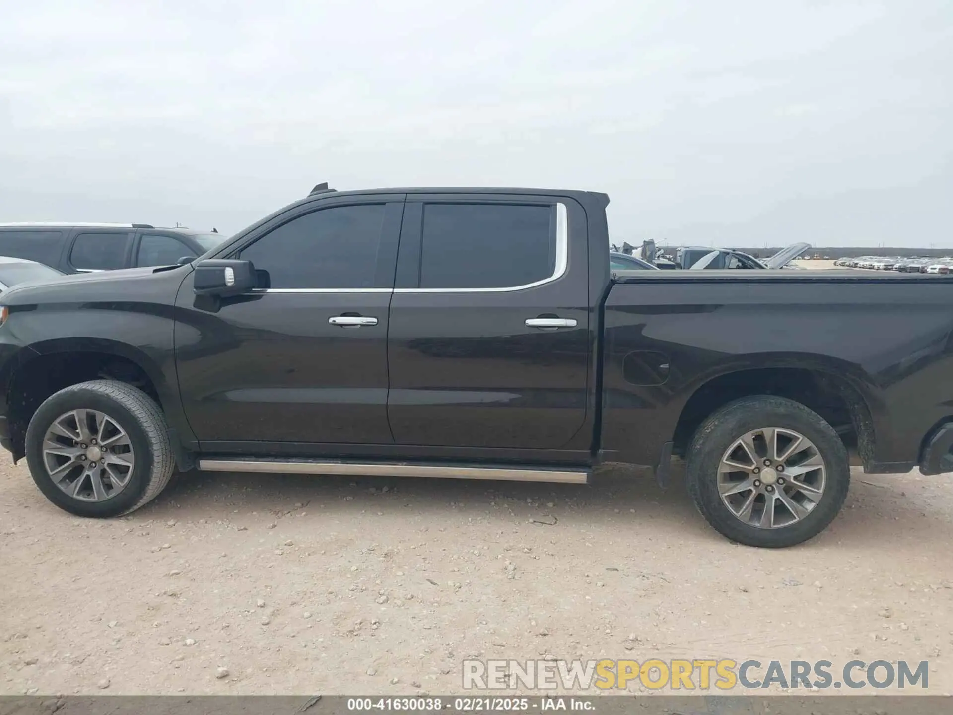 14 Photograph of a damaged car 3GCUYHEL9LG285602 CHEVROLET SILVERADO 1500 2020