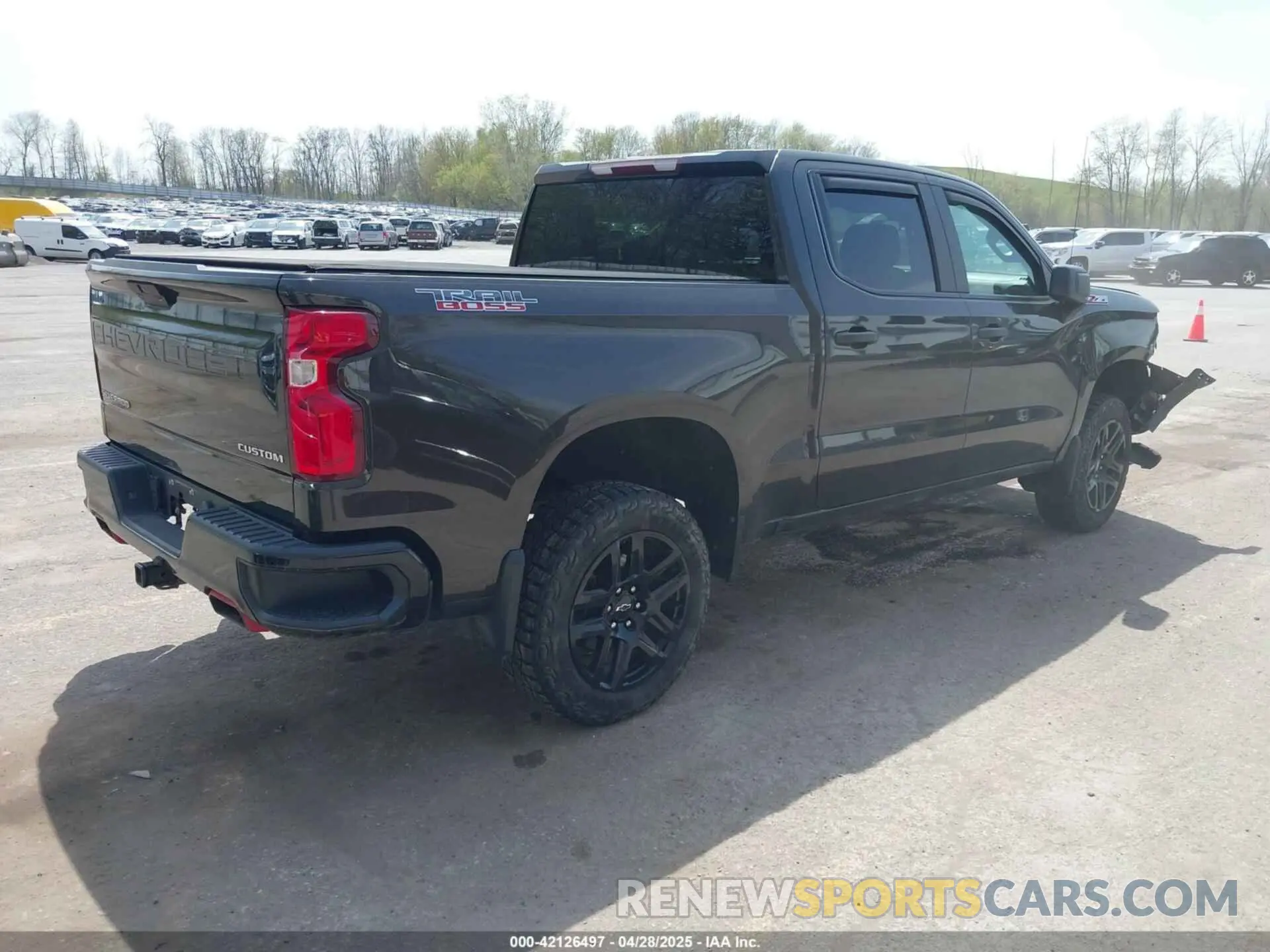 4 Photograph of a damaged car 1GCPYCEF1MZ271205 CHEVROLET SILVERADO 1500 2021