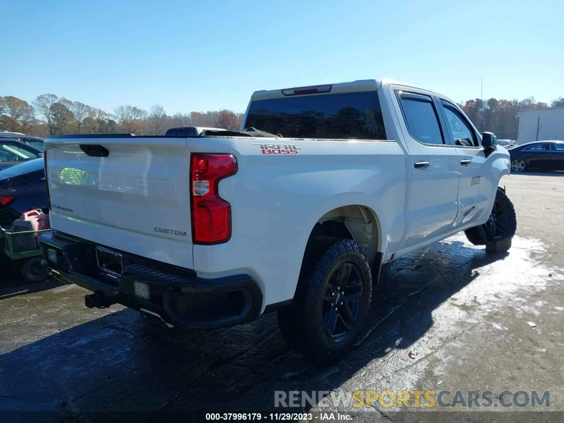 4 Photograph of a damaged car 1GCPYCEF5MZ233265 CHEVROLET SILVERADO 1500 2021