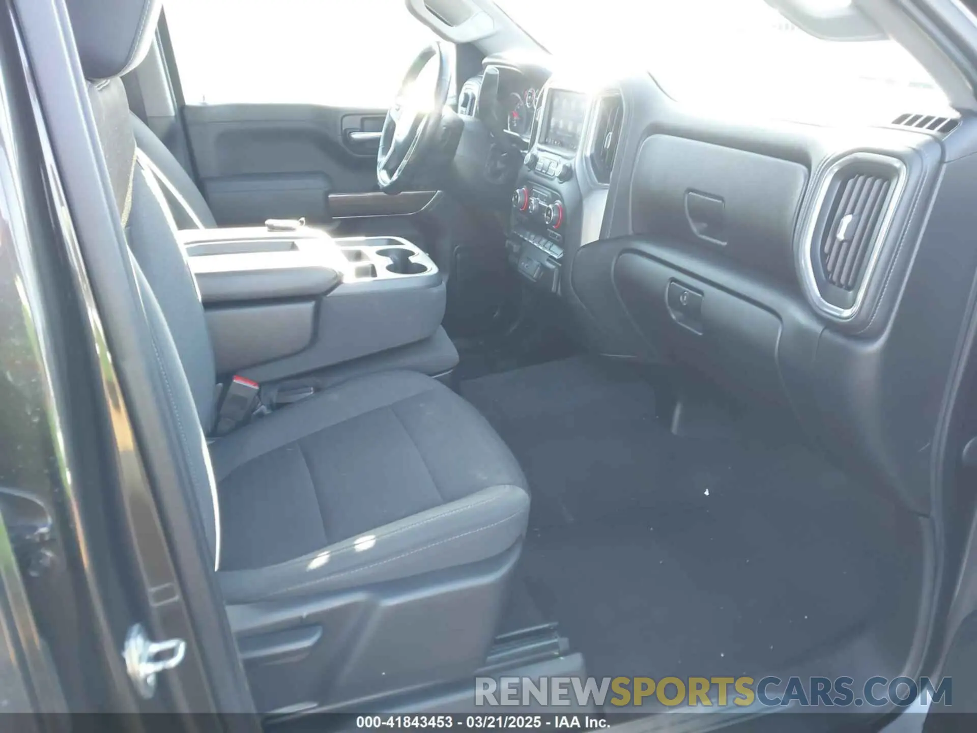 5 Photograph of a damaged car 1GCPYDEK8MZ148133 CHEVROLET SILVERADO 1500 2021